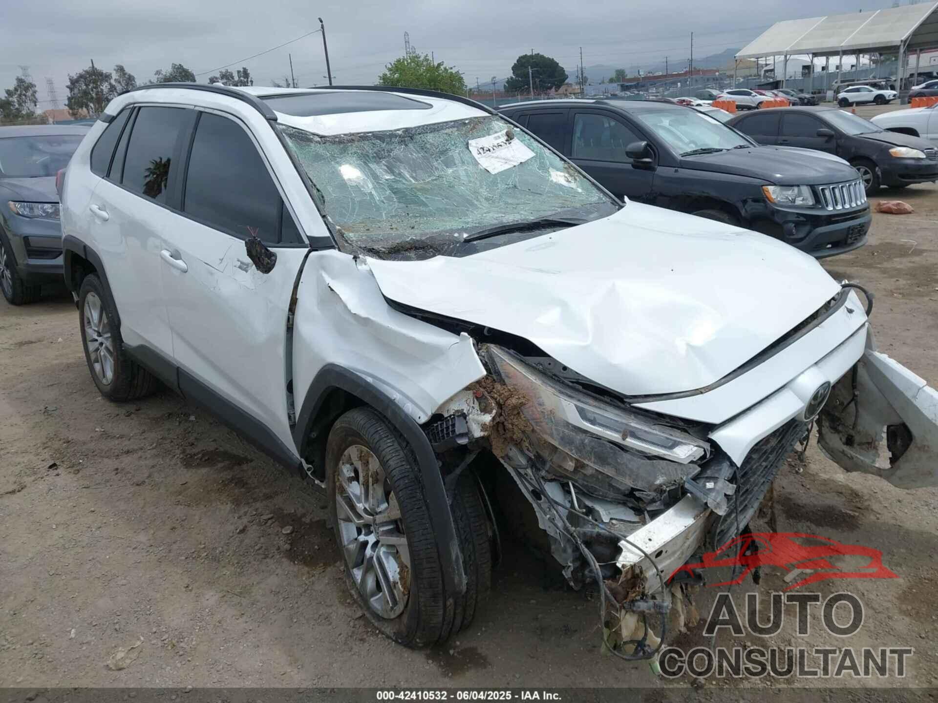TOYOTA RAV4 2023 - 2T3C1RFV4PW295885