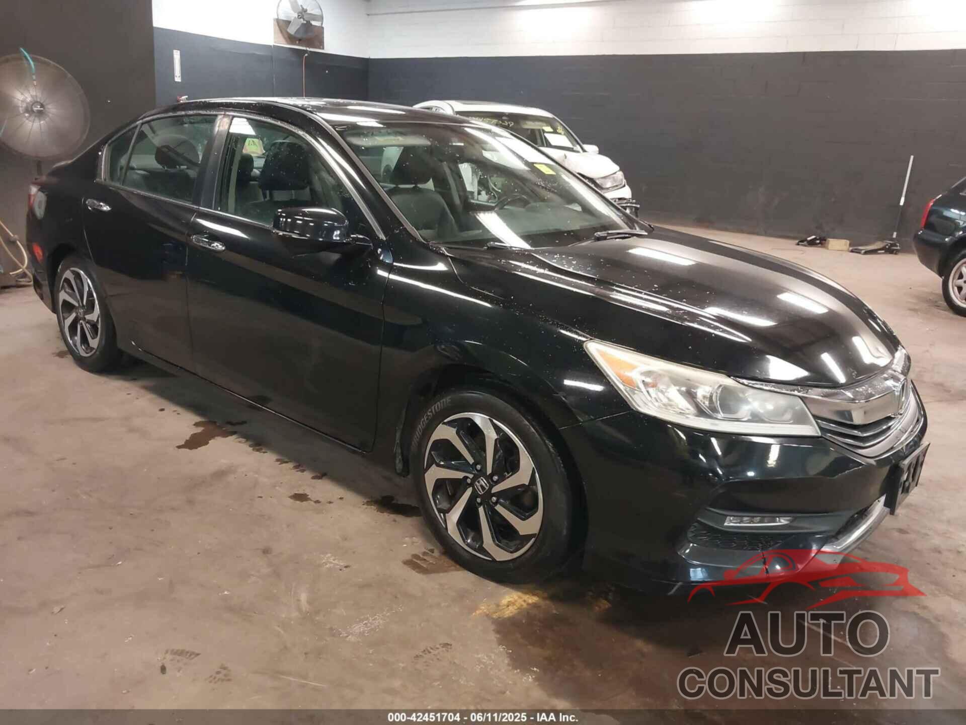HONDA ACCORD 2016 - 1HGCR2F8XGA214608