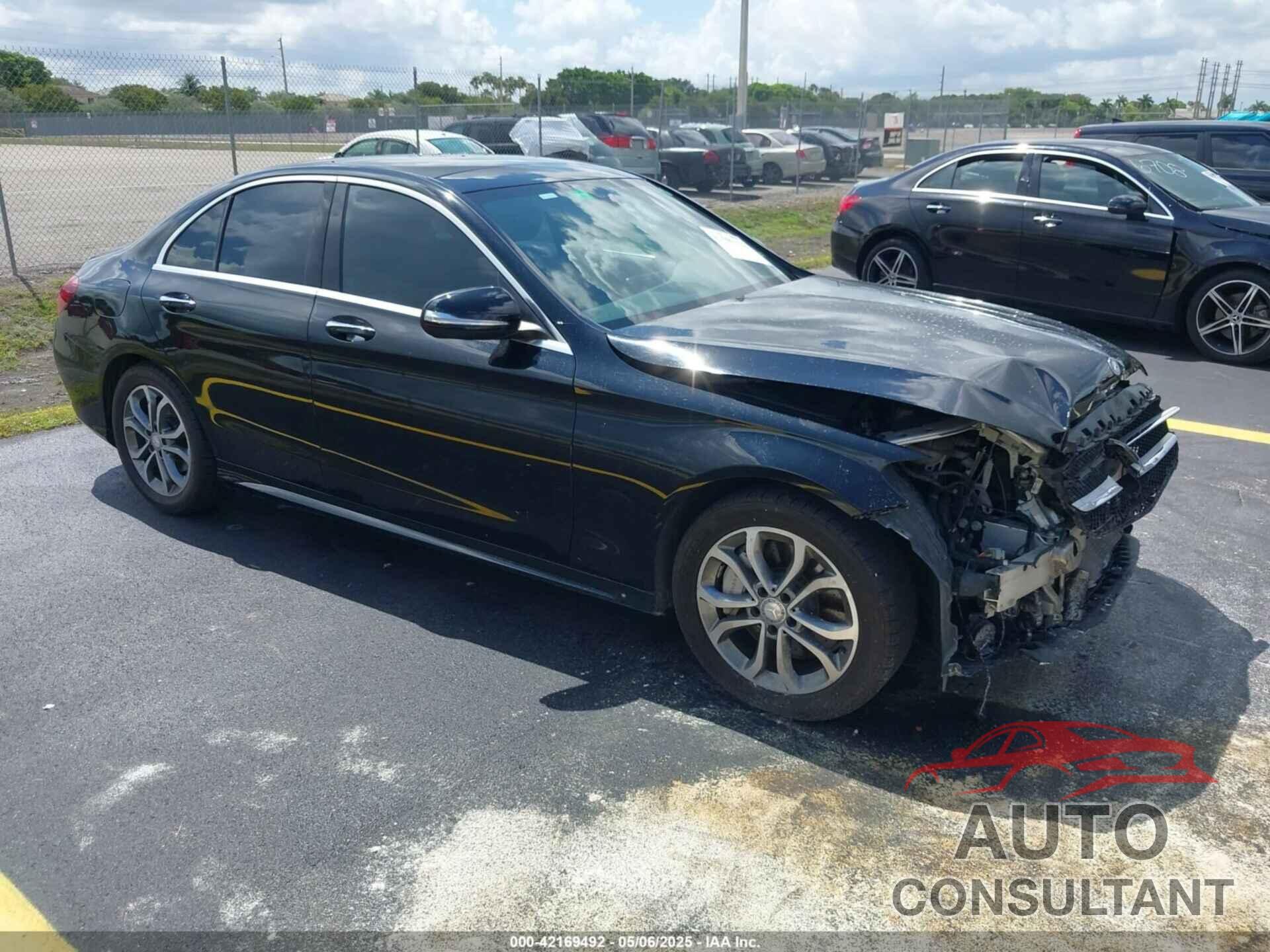 MERCEDES-BENZ C 300 2015 - 55SWF4KB3FU027538