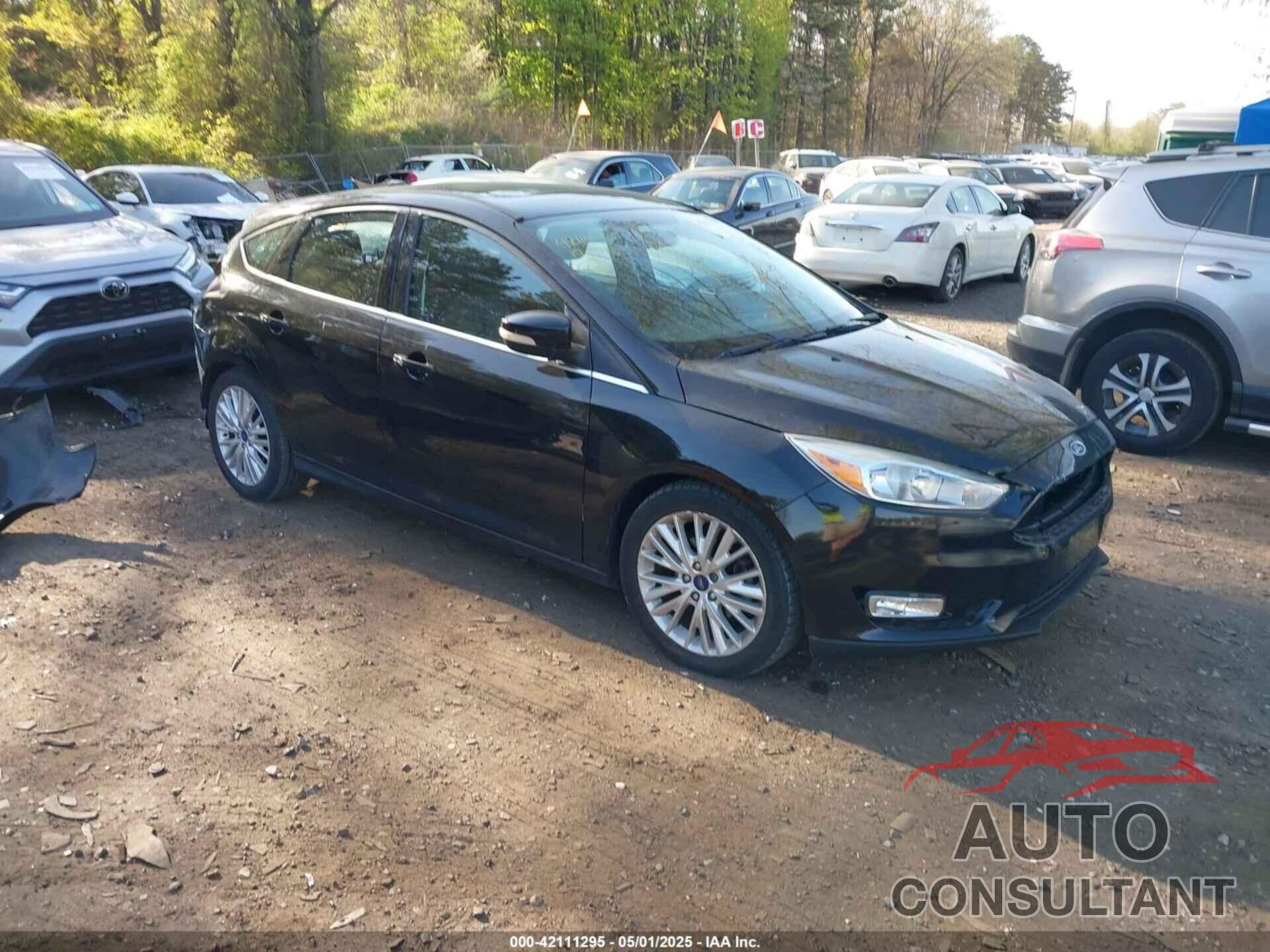 FORD FOCUS 2017 - 1FADP3N22HL207112