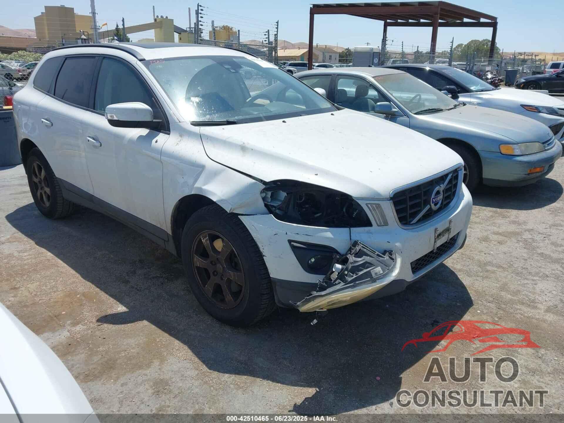VOLVO XC60 2010 - YV4960DL1A2064058