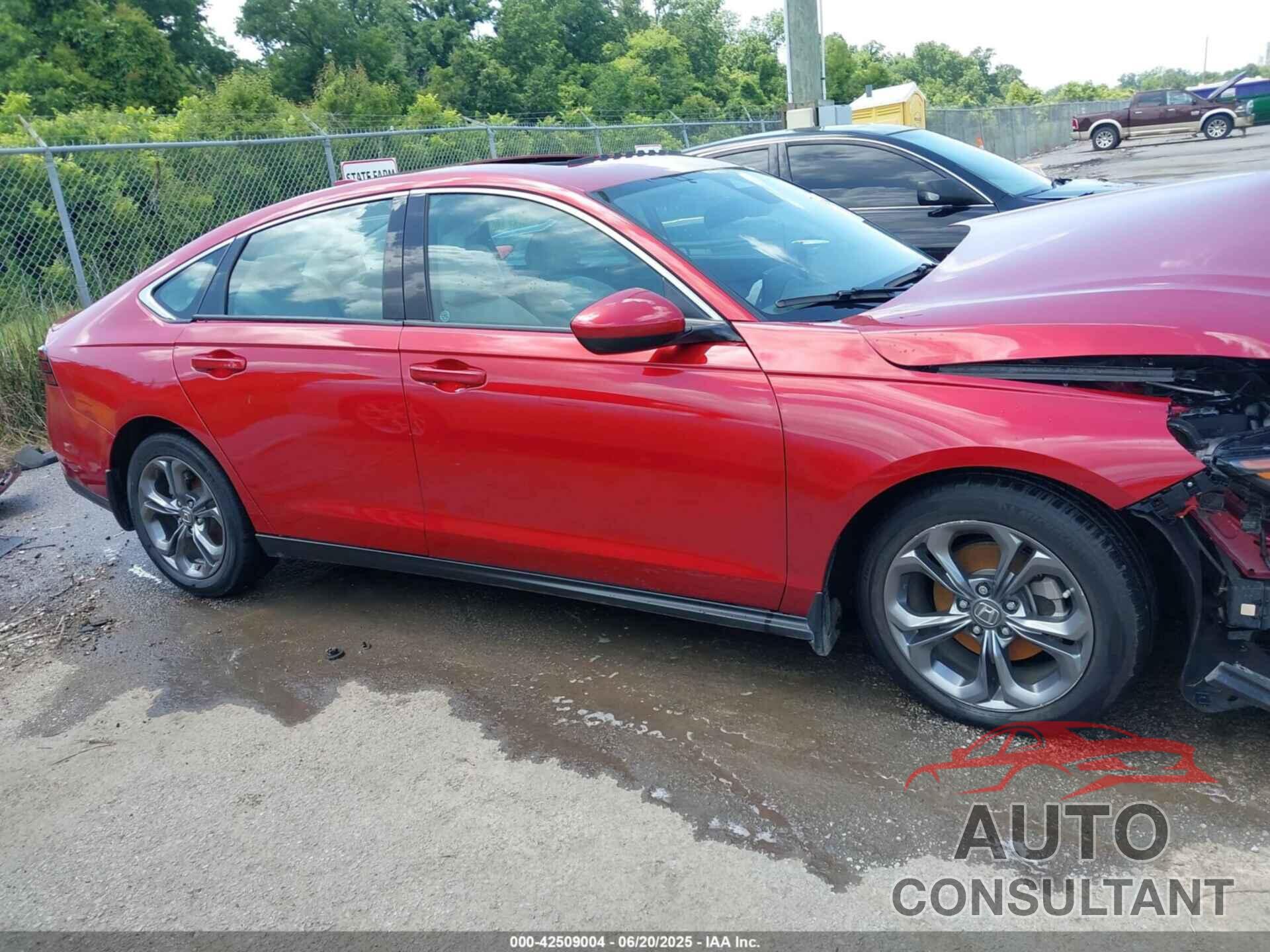 HONDA ACCORD 2023 - 1HGCY1F39PA013400