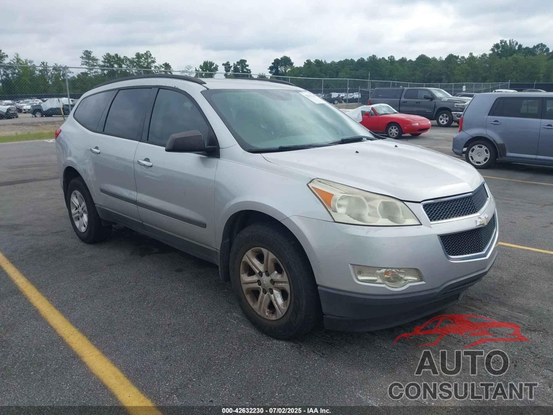 CHEVROLET TRAVERSE 2011 - 1GNKRFED1BJ398305