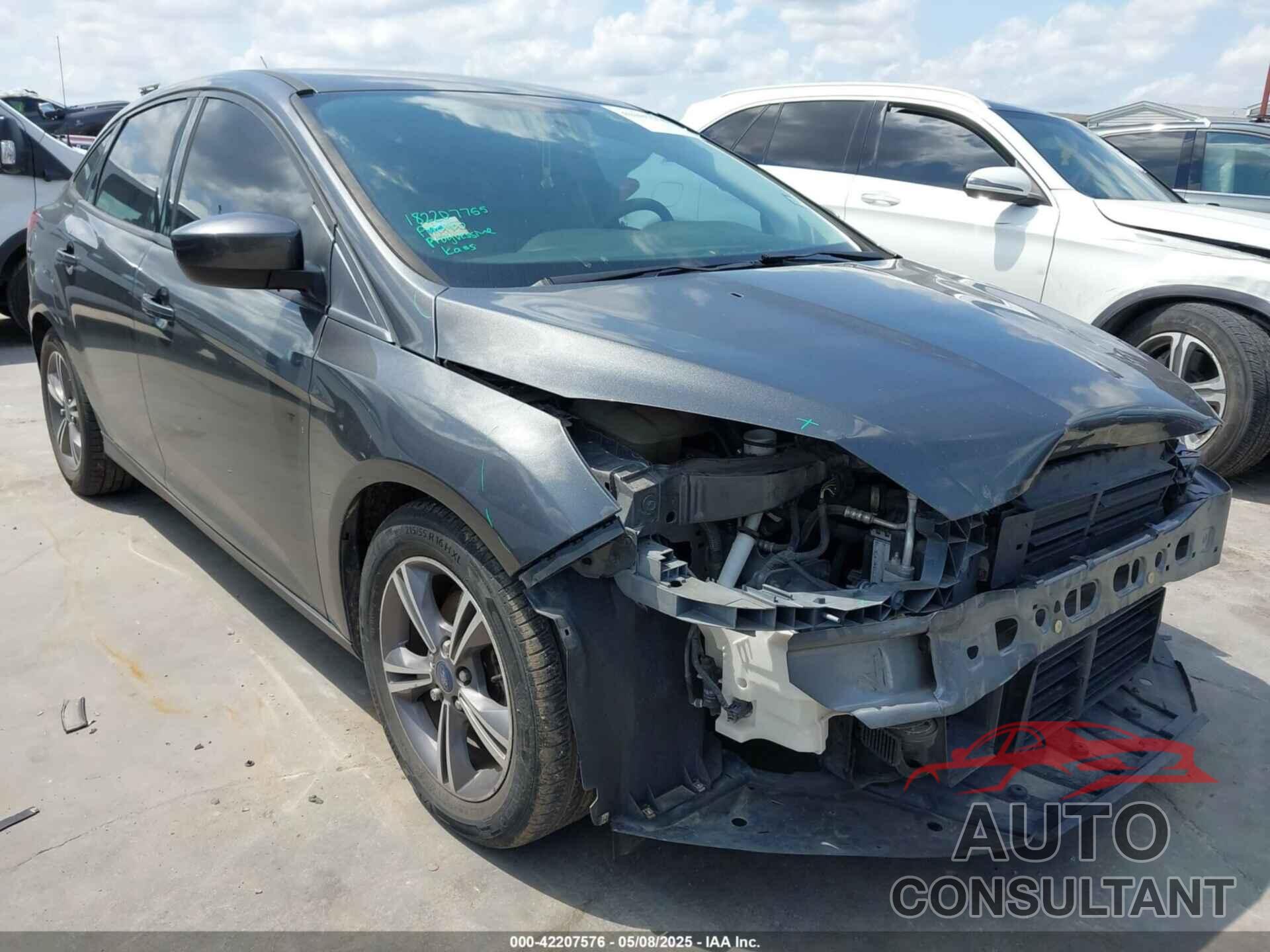 FORD FOCUS 2018 - 1FADP3FE8JL229680