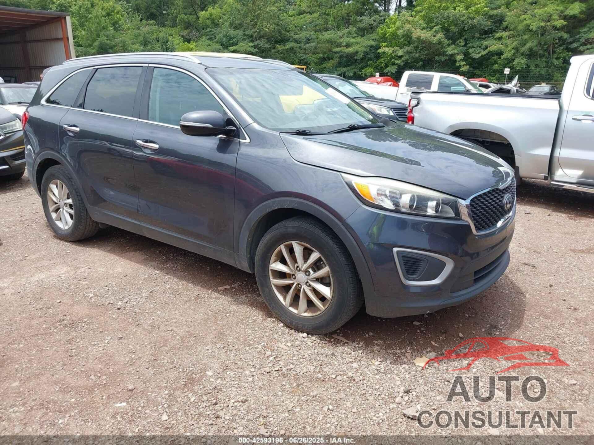 KIA SORENTO 2017 - 5XYPG4A56HG230935
