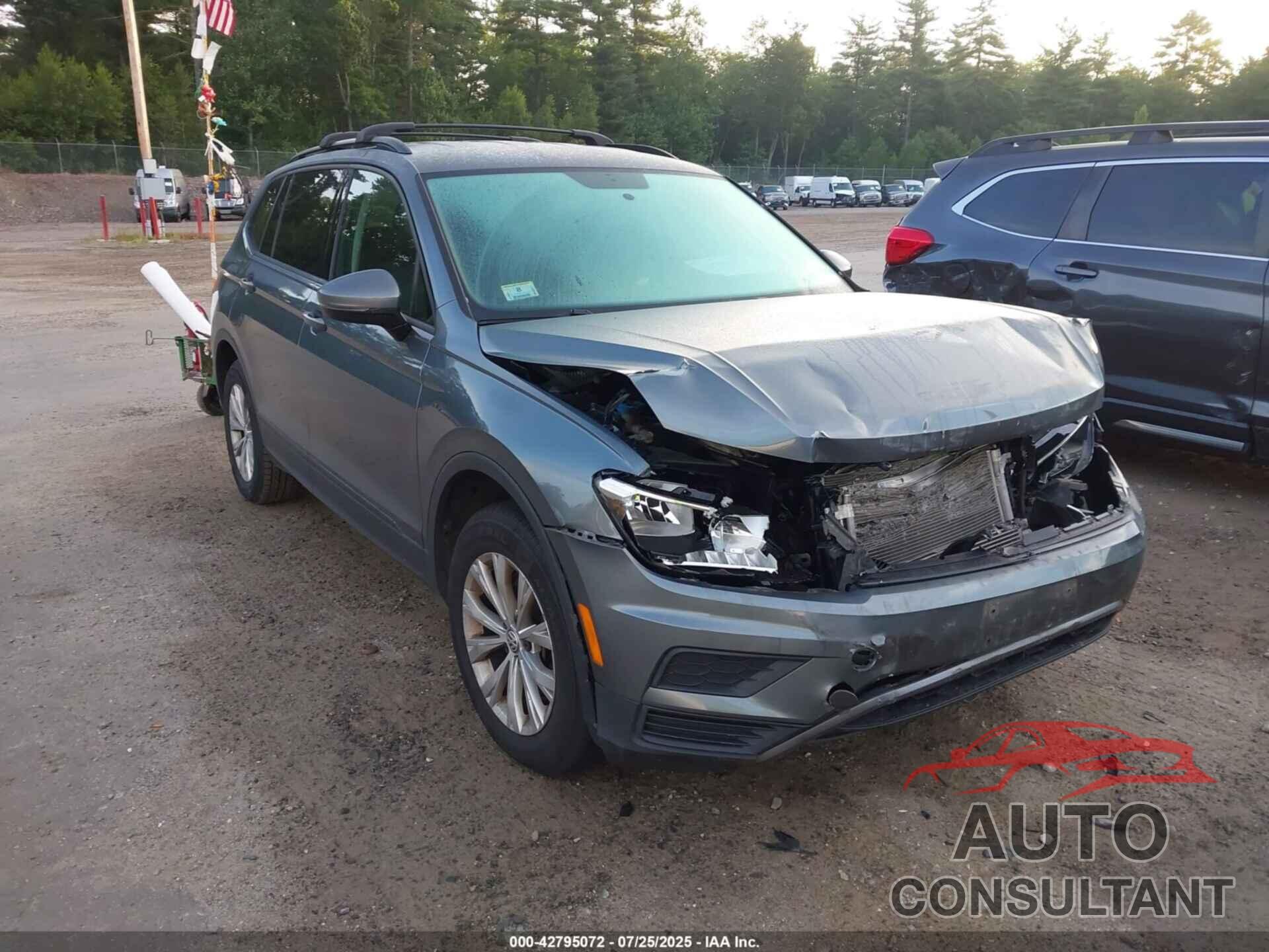 VOLKSWAGEN TIGUAN 2018 - 3VV0B7AX3JM105341