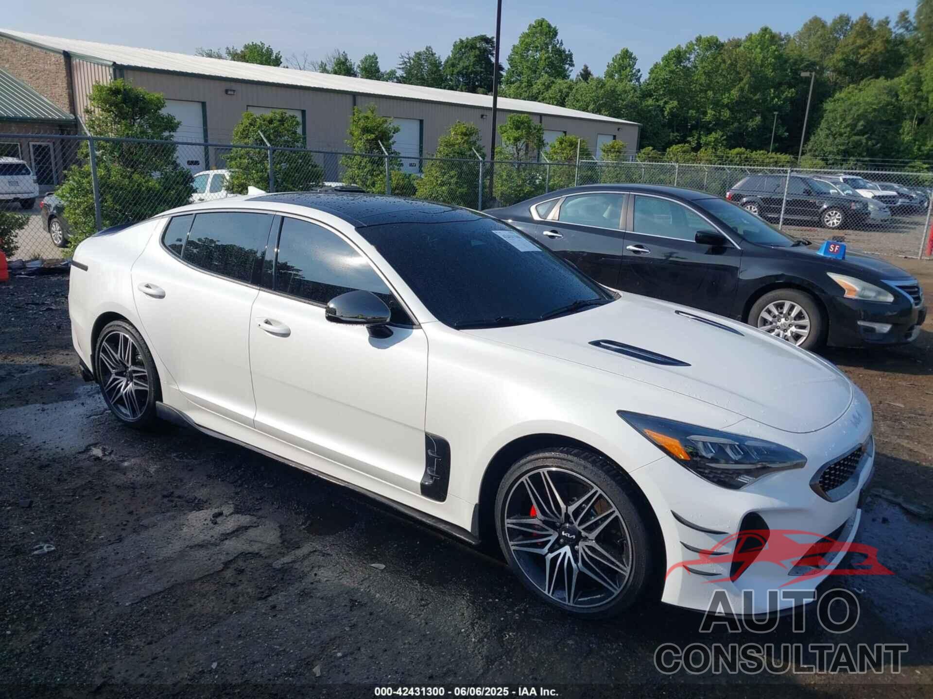 KIA STINGER 2022 - KNAE45LC4N6104182