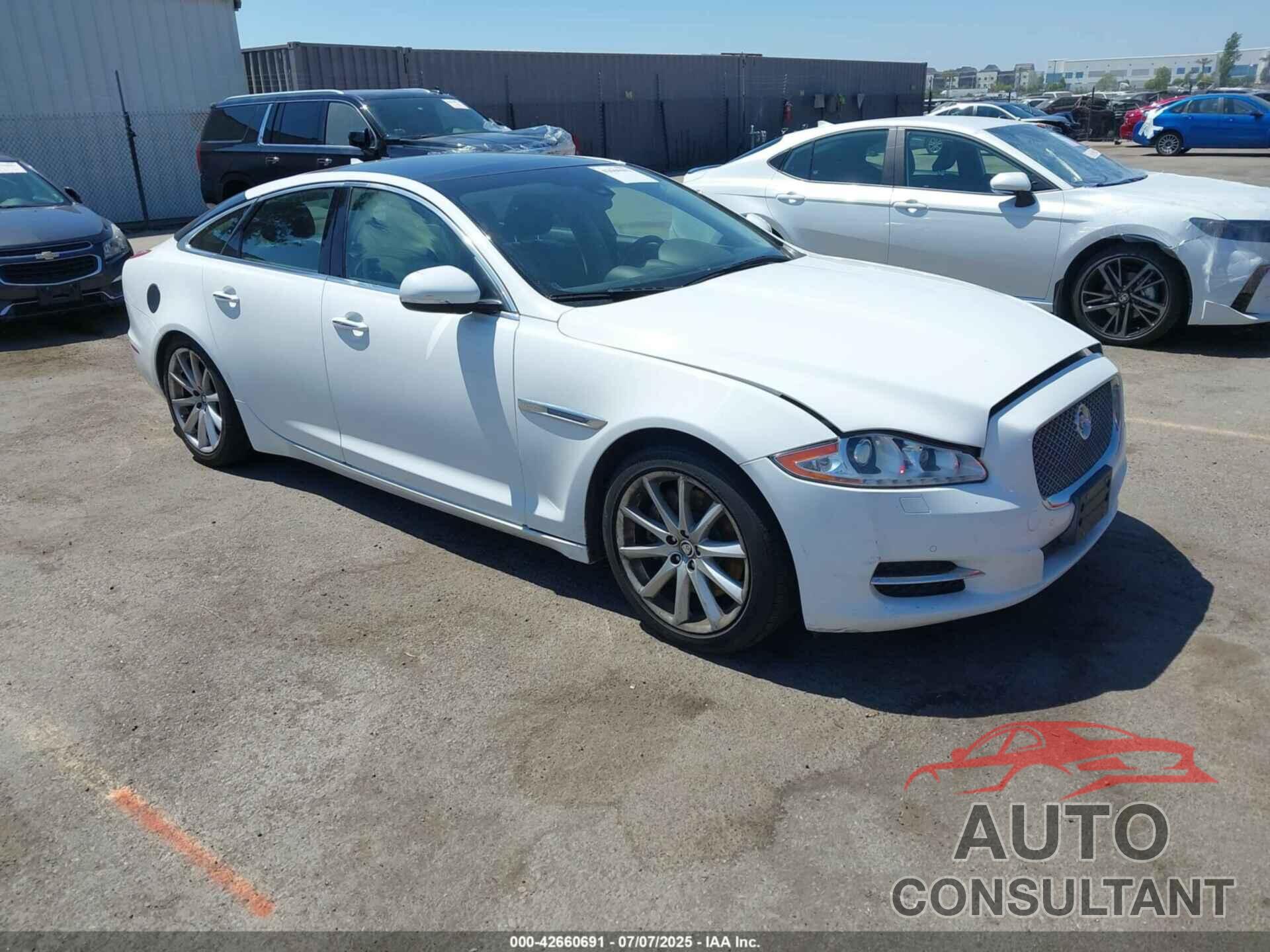 JAGUAR XJ 2013 - SAJWA1C74D8V58593