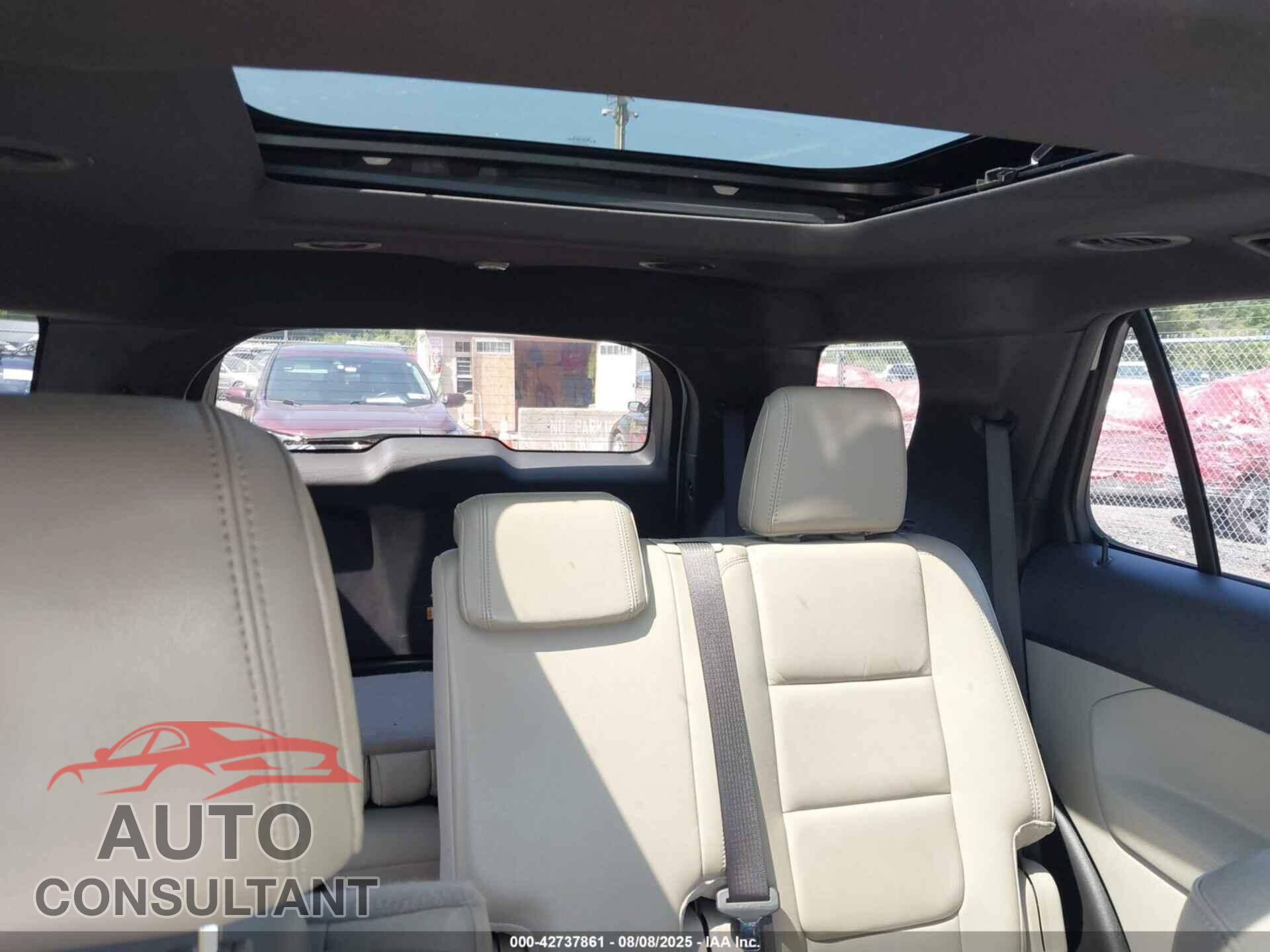 FORD EXPLORER 2011 - 1FMHK8D82BGA08103