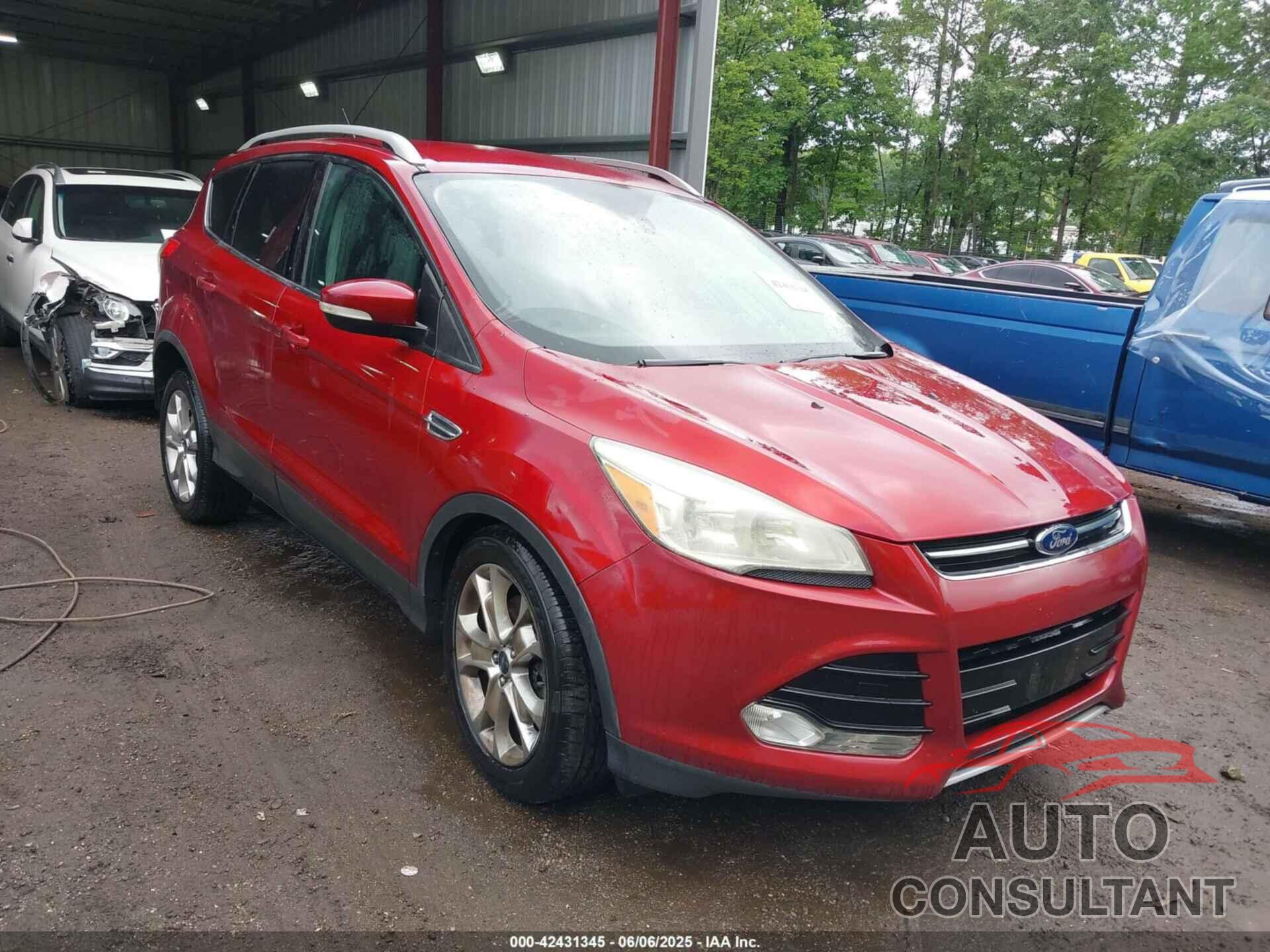 FORD ESCAPE 2014 - 1FMCU0J98EUA86779