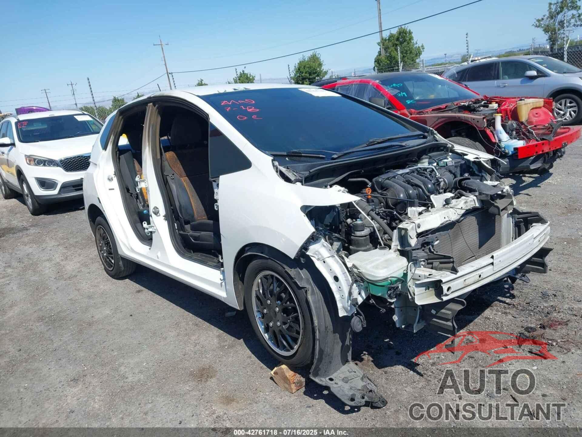 HONDA FIT 2019 - 3HGGK5H40KM727184