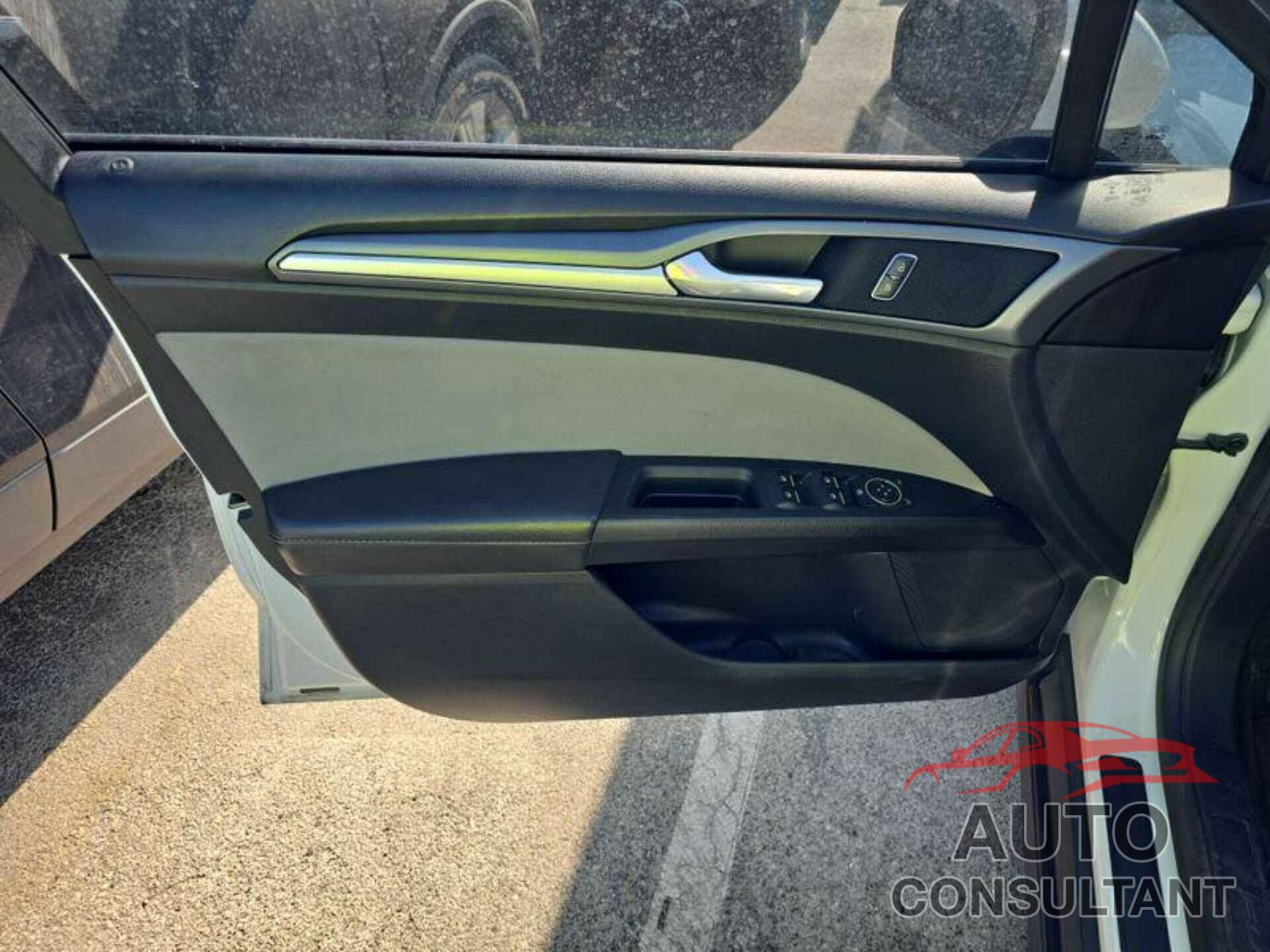 FORD FUSION 2015 - 1FA6P0G76F5127734