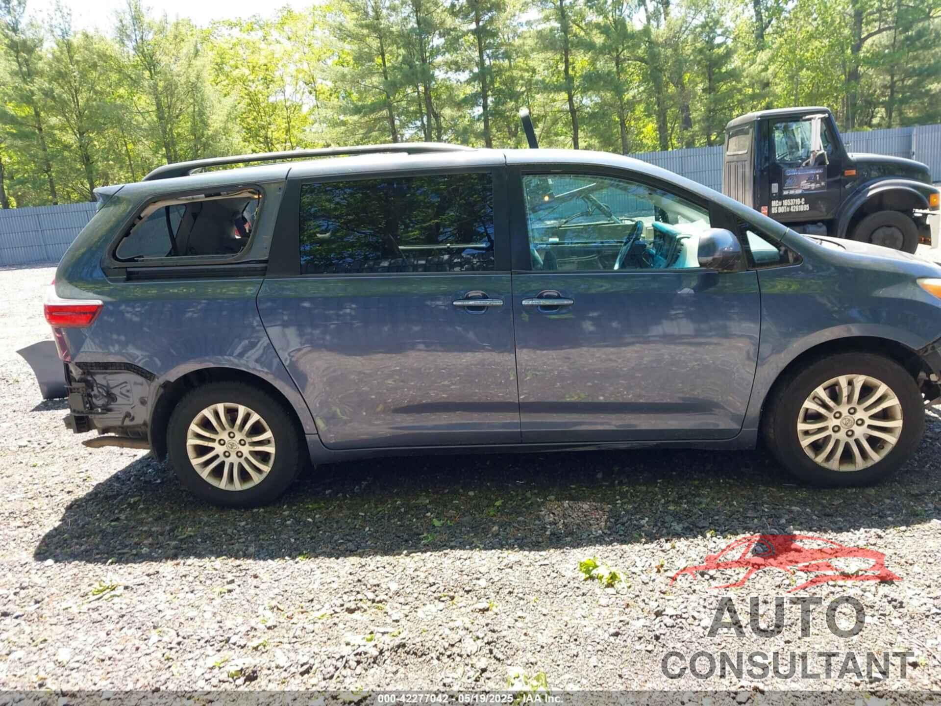 TOYOTA SIENNA 2017 - 5TDYZ3DC0HS785627