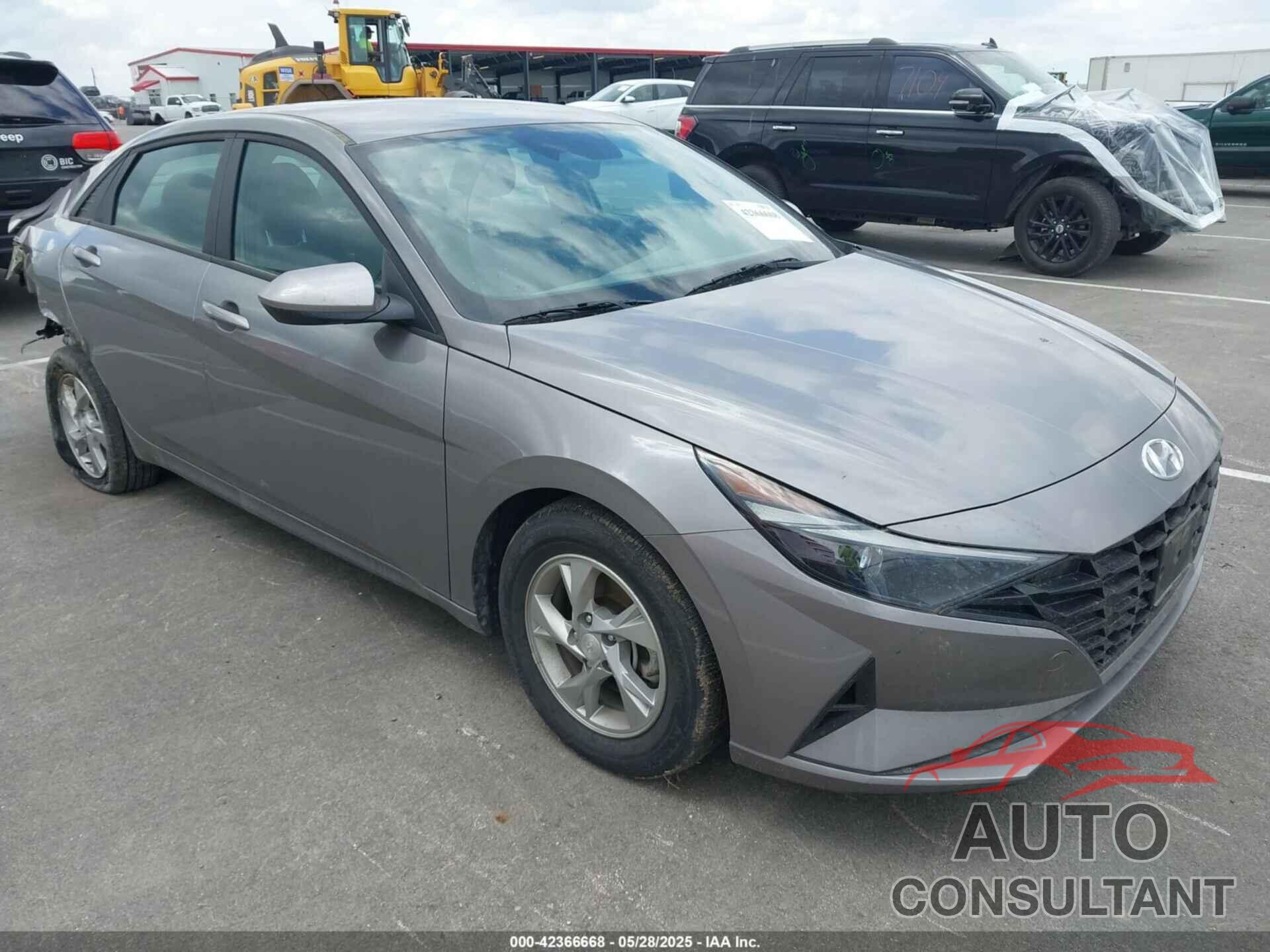HYUNDAI ELANTRA 2023 - KMHLL4AG8PU577719