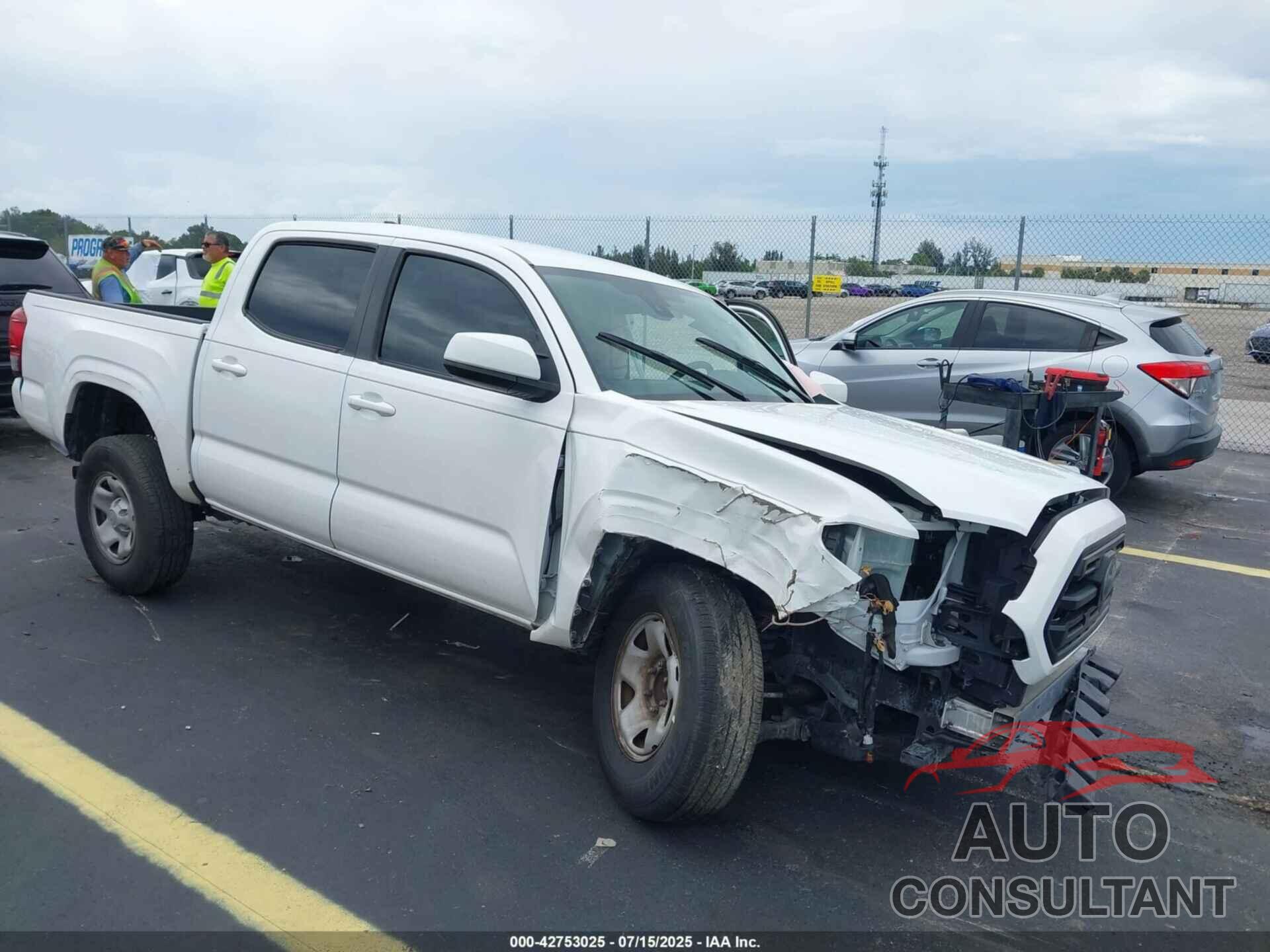 TOYOTA TACOMA 2019 - 5TFAX5GN0KX155401