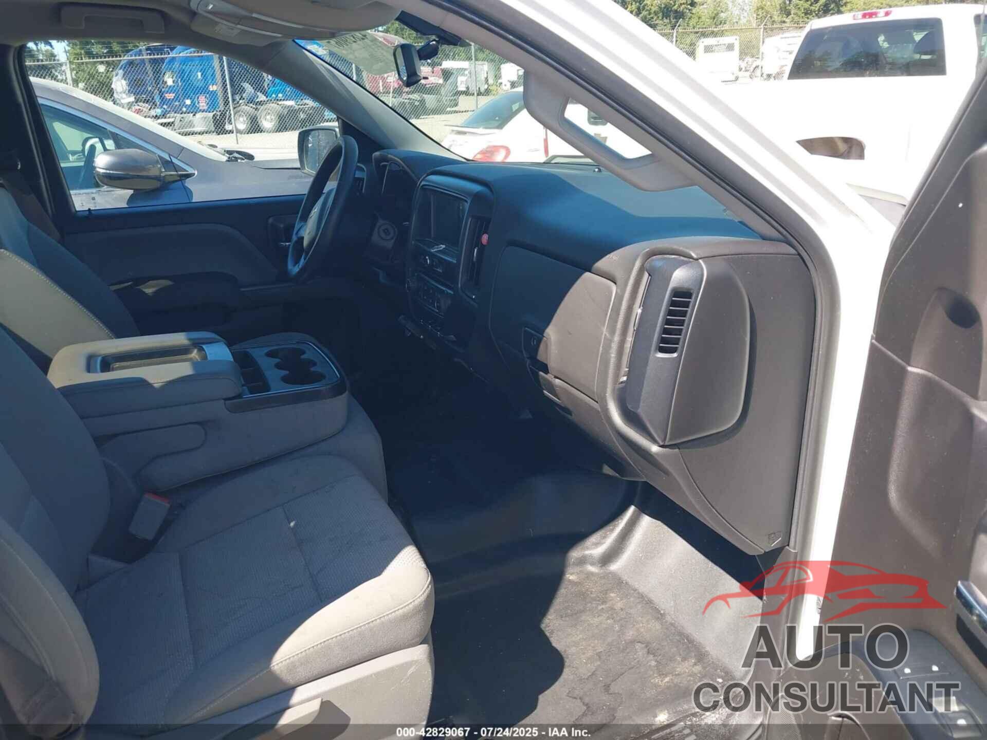 CHEVROLET SILVERADO 1500 2017 - 1GCNCNEH7HZ132222
