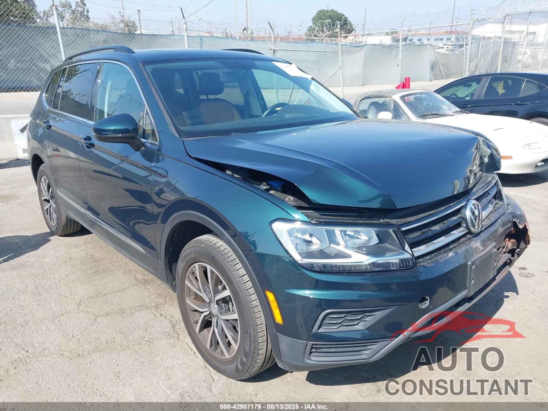 VOLKSWAGEN TIGUAN 2018 - 3VV2B7AX4JM220829