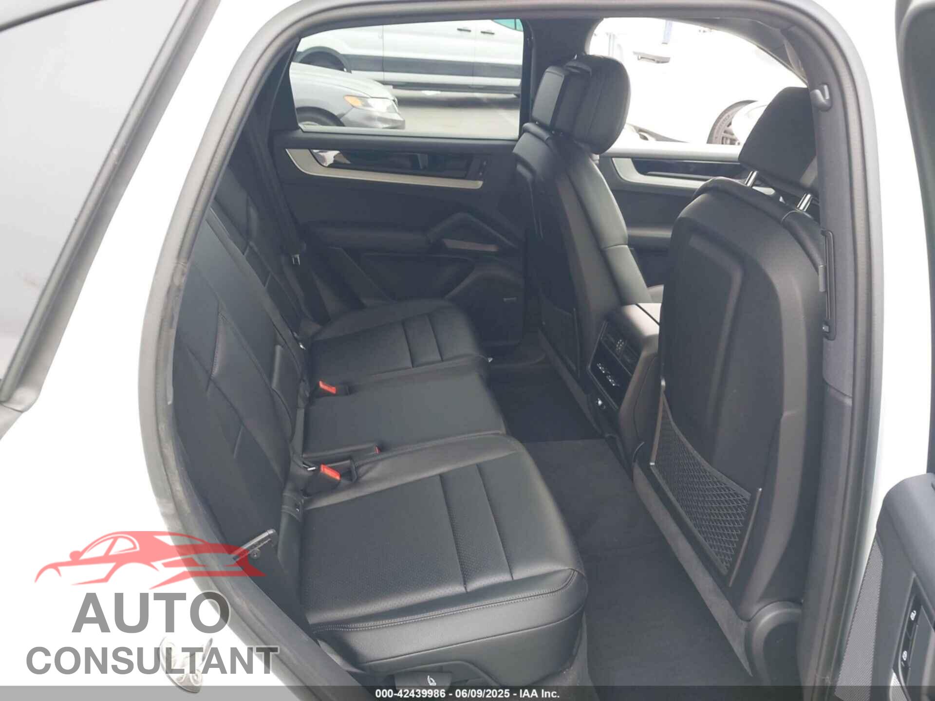 PORSCHE CAYENNE 2024 - WP1AA2AY6RDA14314