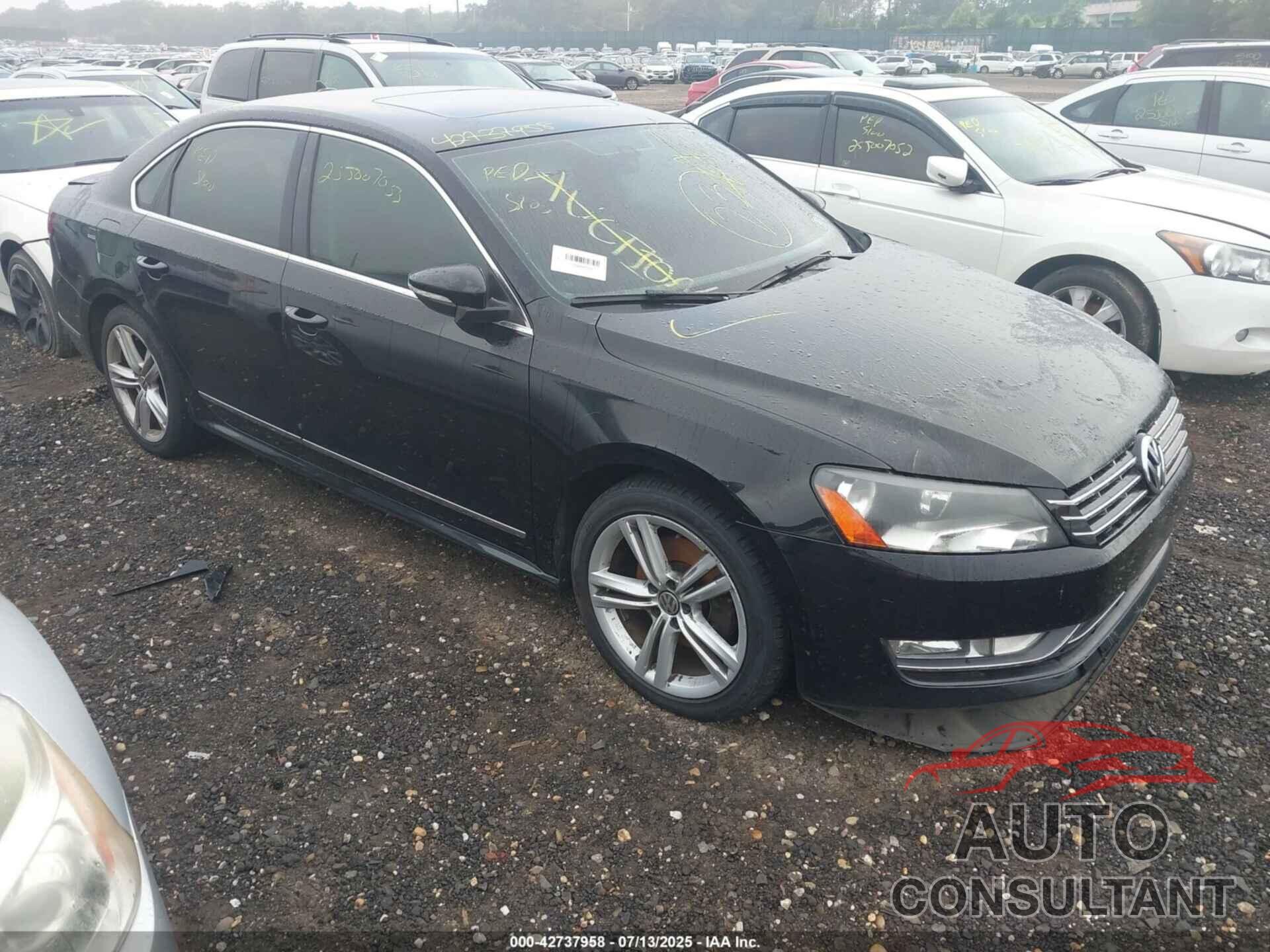 VOLKSWAGEN PASSAT 2012 - 1VWCM7A36CC017386
