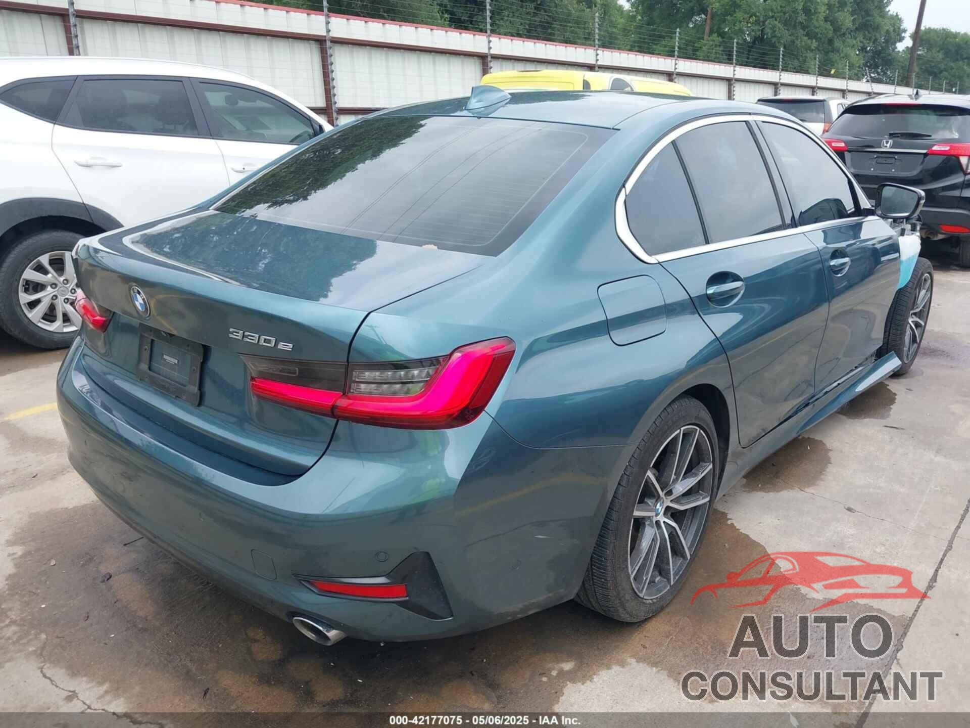 BMW 3 SERIES 2021 - WBA5P7C02MFK71048