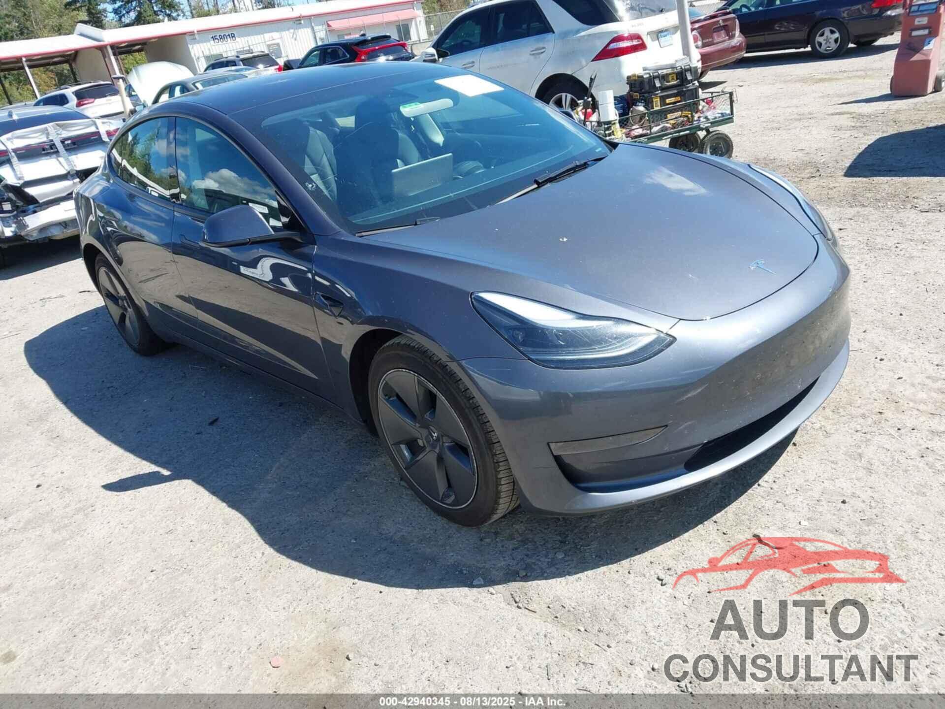 TESLA MODEL 3 2023 - 5YJ3E1EA5PF644207