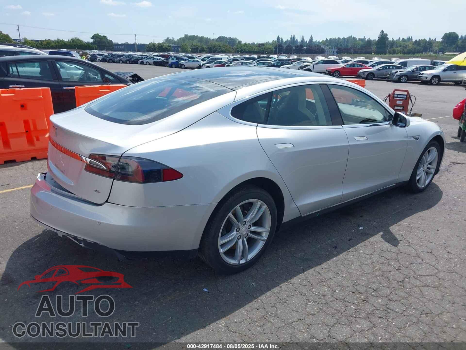 TESLA MODEL S 2014 - 5YJSA1S13EFP40474
