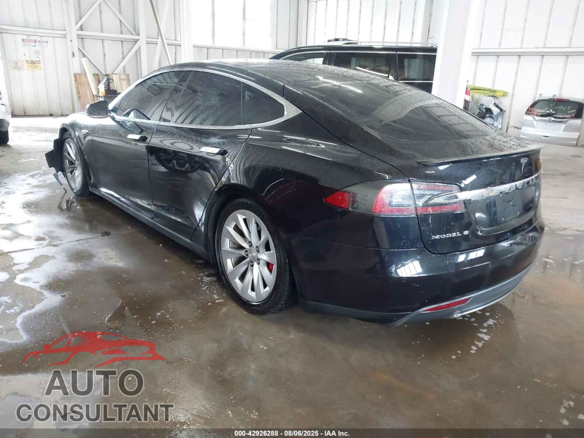 TESLA MODEL S 2016 - 5YJSA1E40GF136499