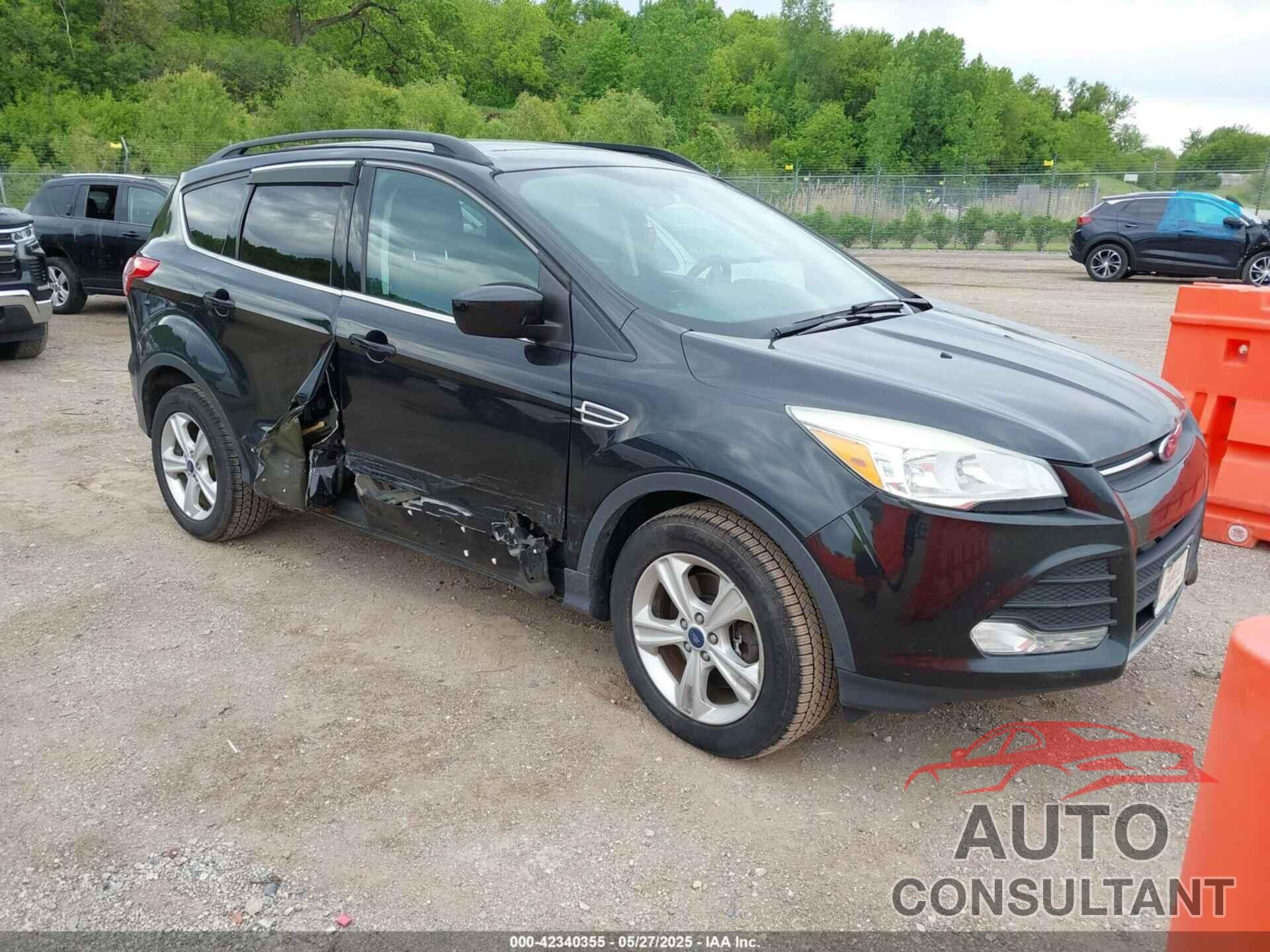 FORD ESCAPE 2015 - 1FMCU9G93FUB46447
