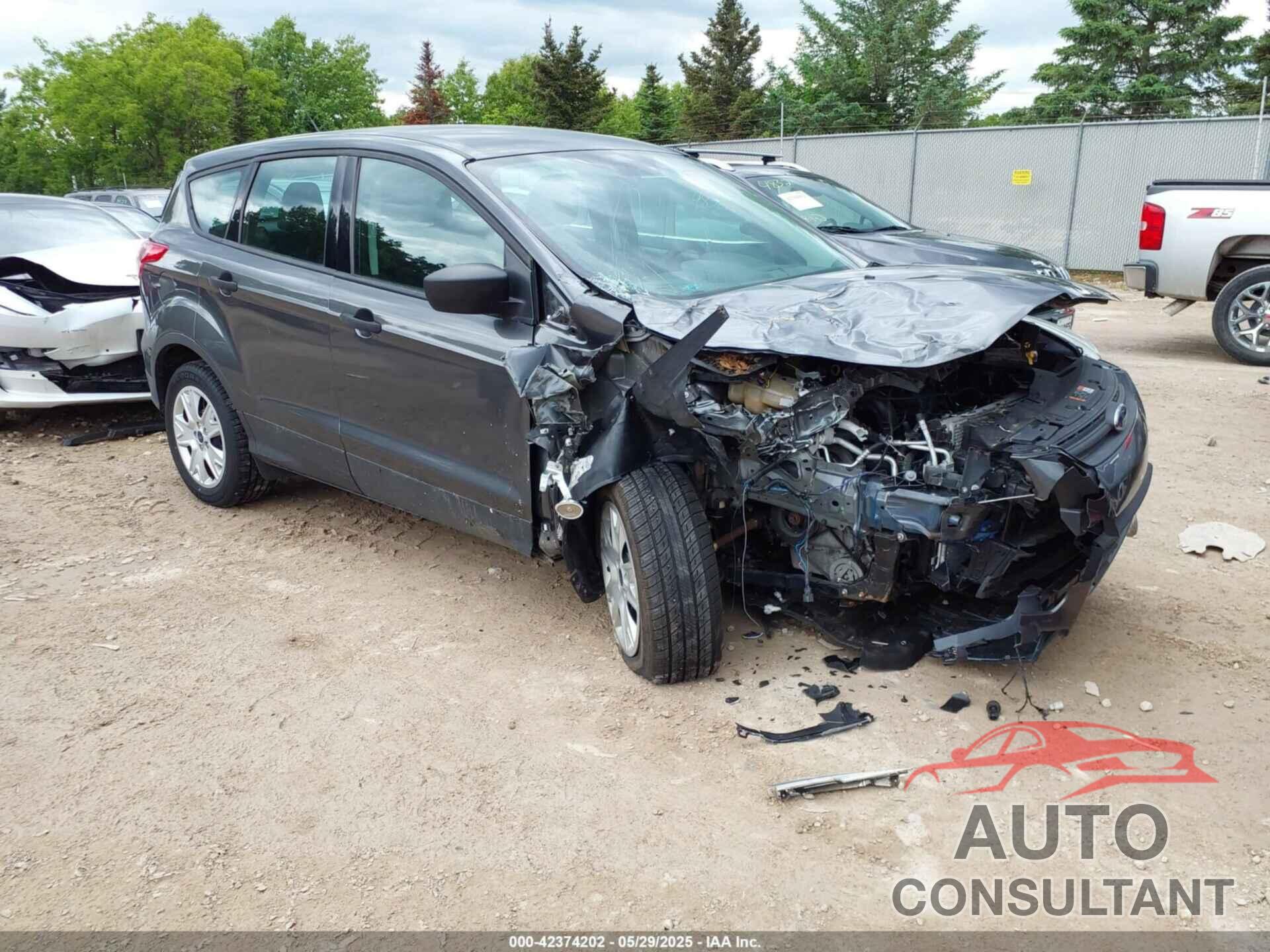 FORD ESCAPE 2015 - 1FMCU0F7XFUB94698
