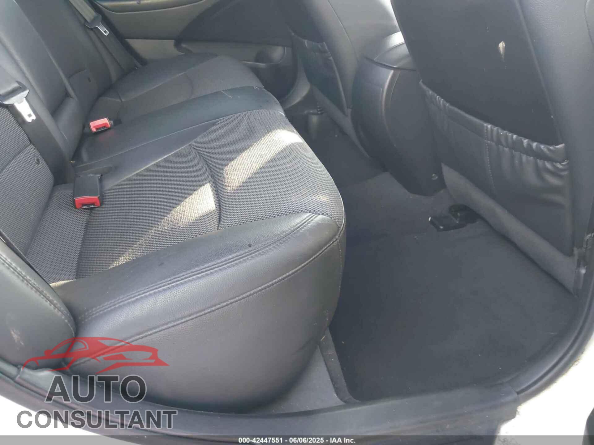 HYUNDAI SONATA 2011 - 5NPEC4AC6BH300046
