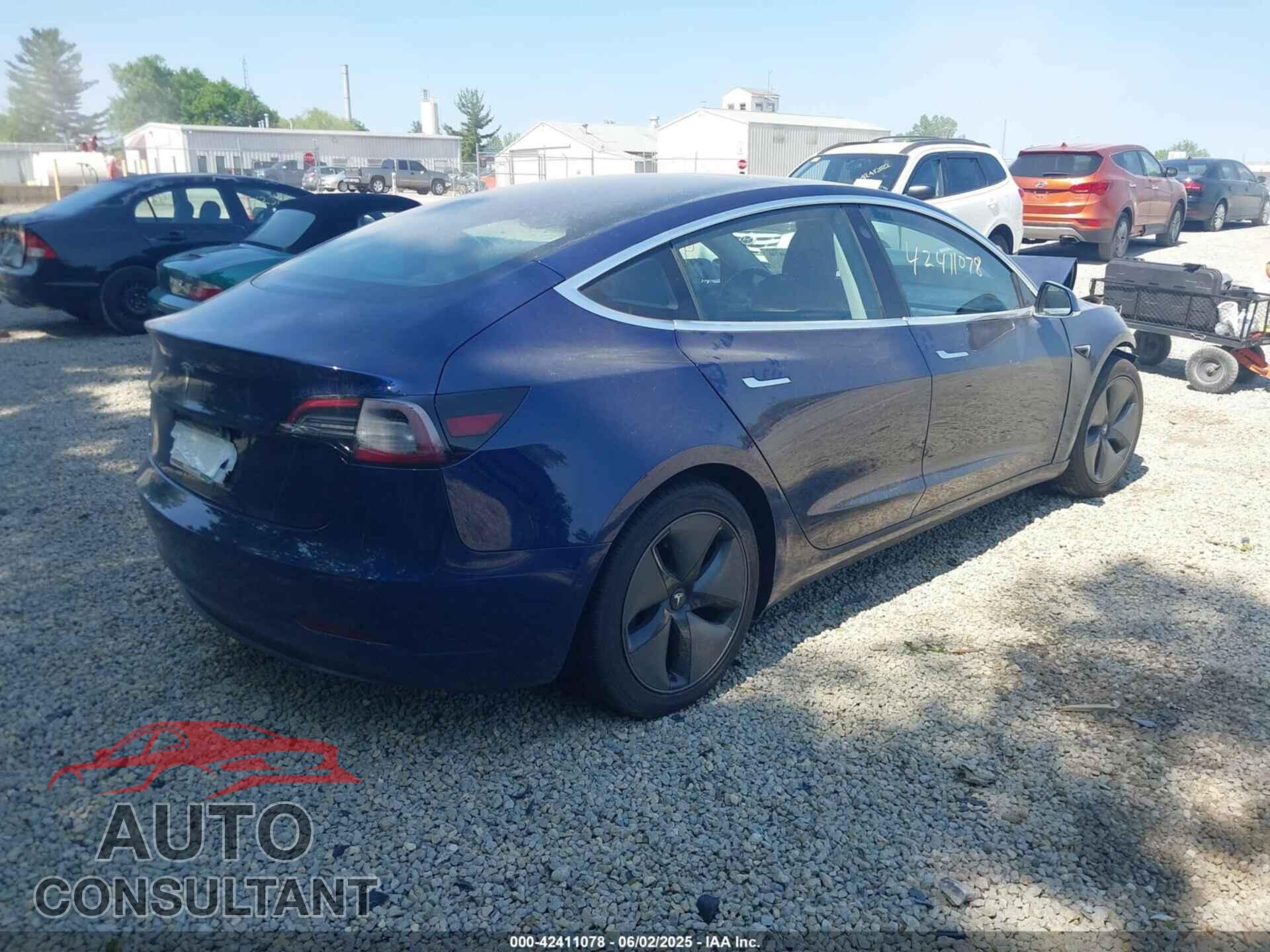 TESLA MODEL 3 2018 - 5YJ3E1EBXJF090064