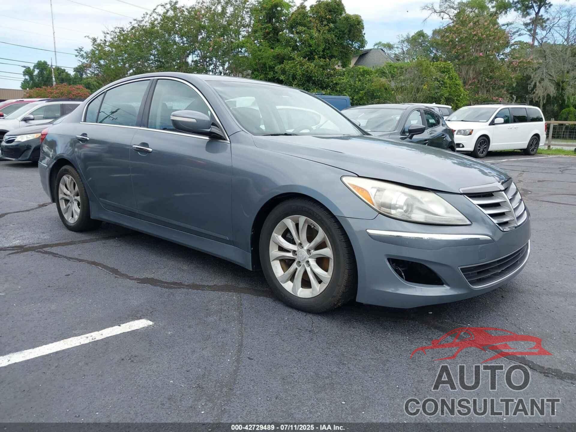 HYUNDAI GENESIS 2013 - KMHGC4DD2DU256497