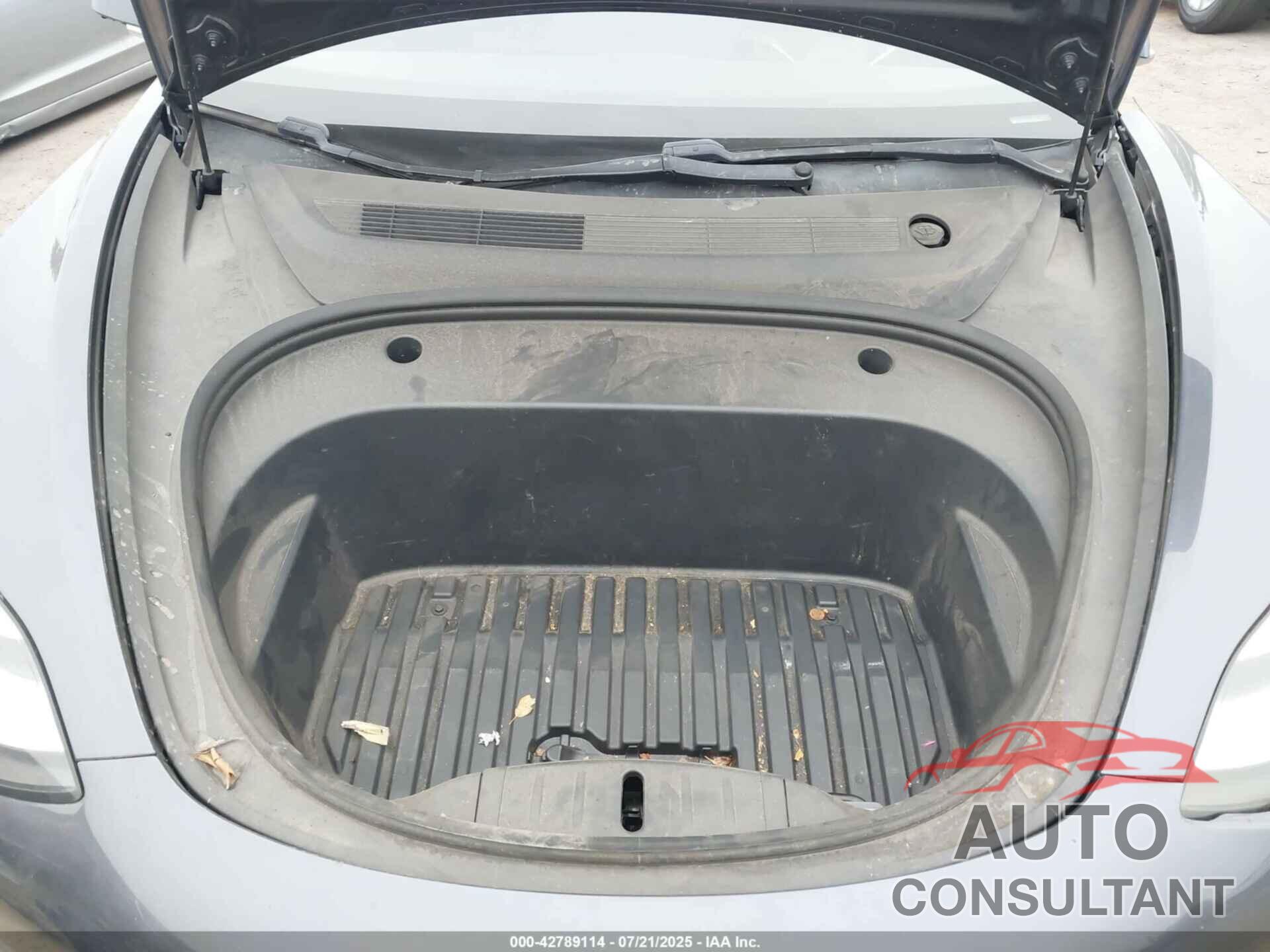 TESLA MODEL 3 2020 - 5YJ3E1EA0LF803452