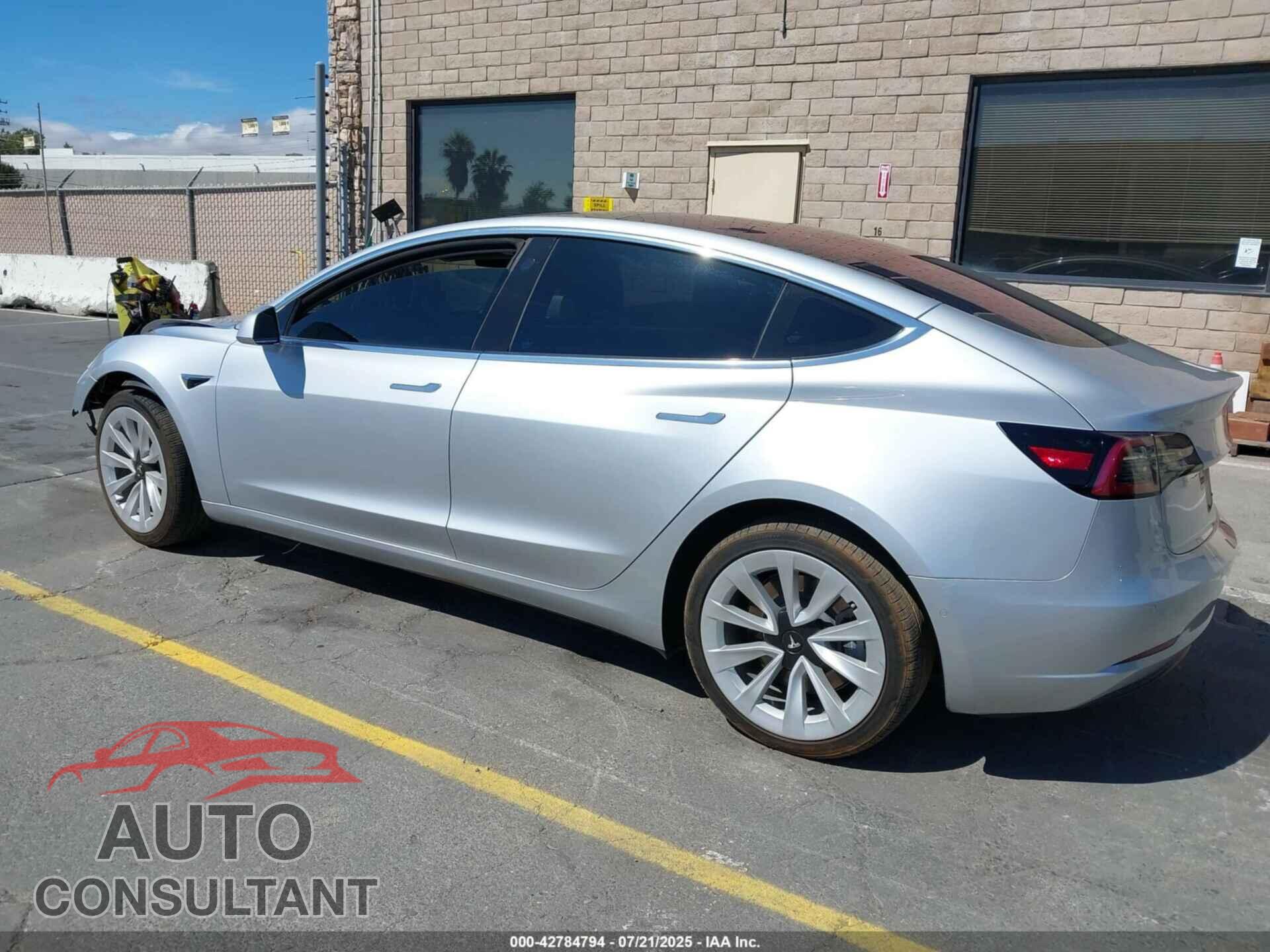 TESLA MODEL 3 2018 - 5YJ3E1EA4JF009647