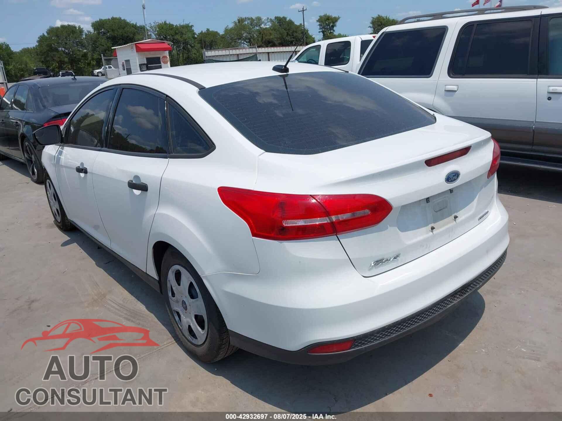 FORD FOCUS 2016 - 1FADP3E20GL245193