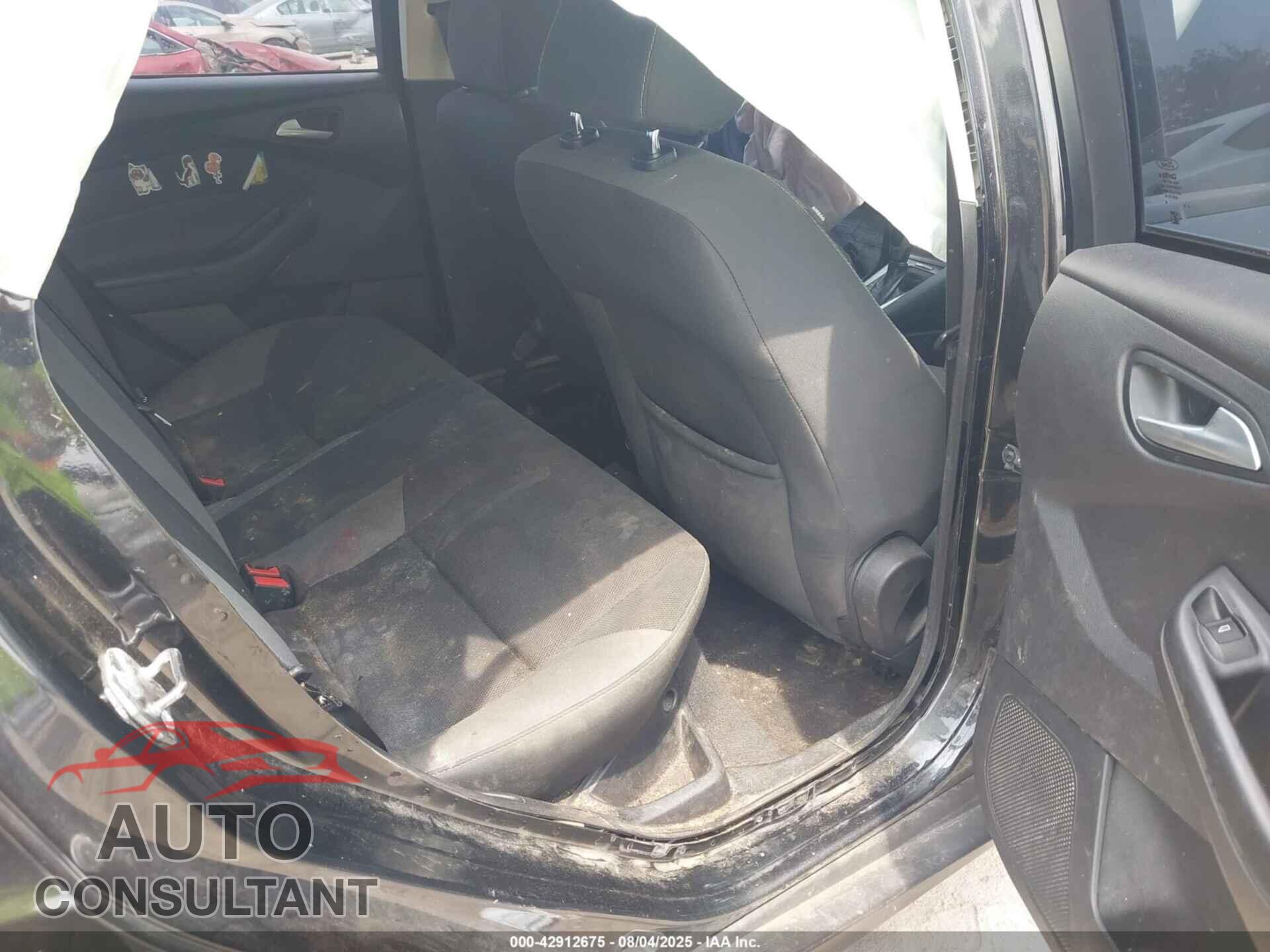 FORD FOCUS 2014 - 1FADP3F26EL459343