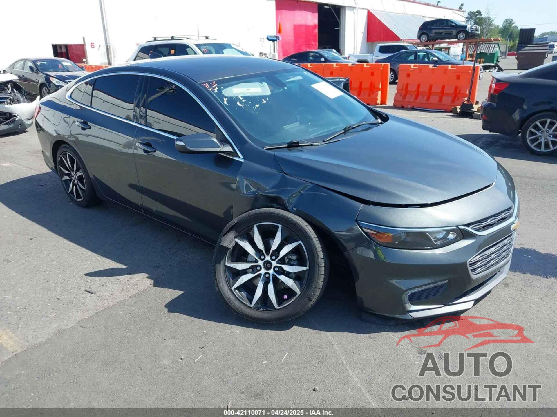 CHEVROLET MALIBU 2017 - 1G1ZE5ST7HF283351