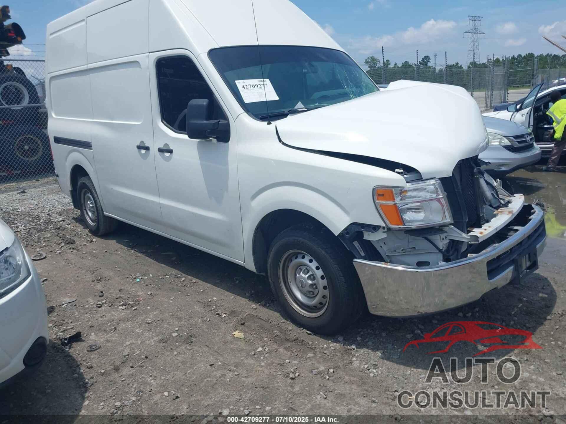 NISSAN NV CARGO NV2500 HD 2017 - 1N6BF0LY5HN812091