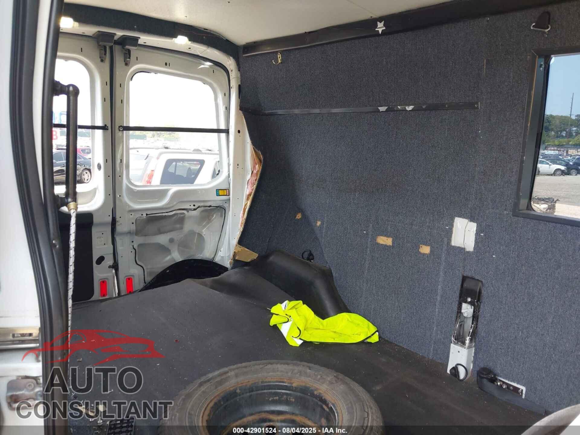 FORD TRANSIT-150 2015 - 1FTNE2CM7FKA09762