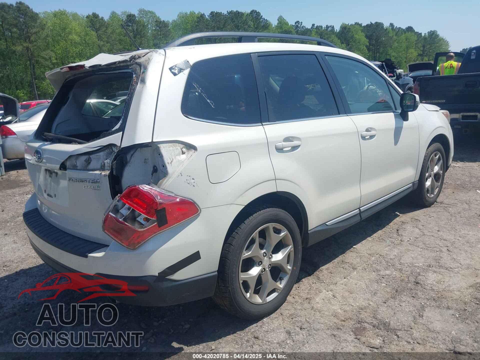 SUBARU FORESTER 2015 - JF2SJAWC2FH804051