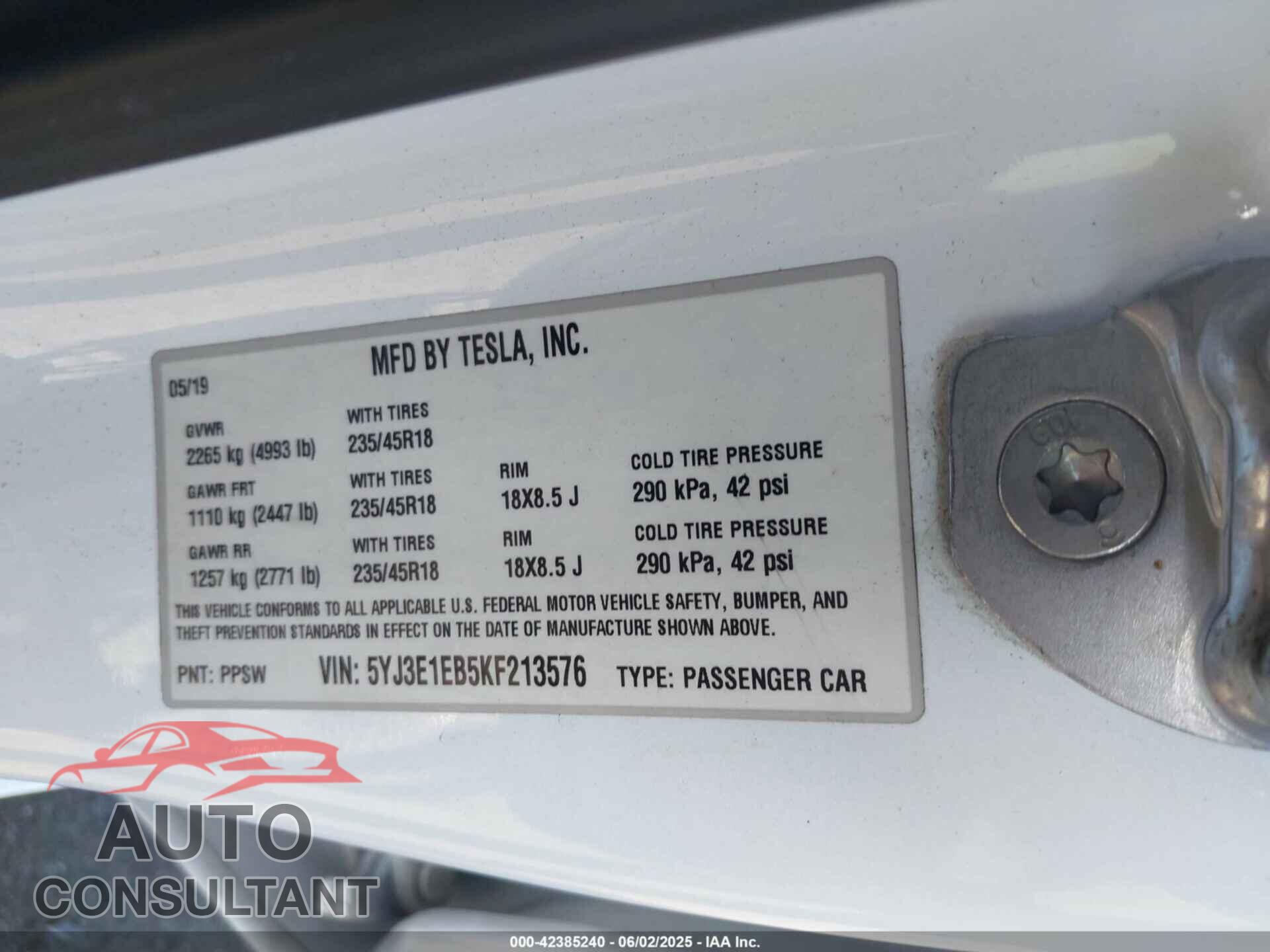 TESLA MODEL 3 2019 - 5YJ3E1EB5KF213576