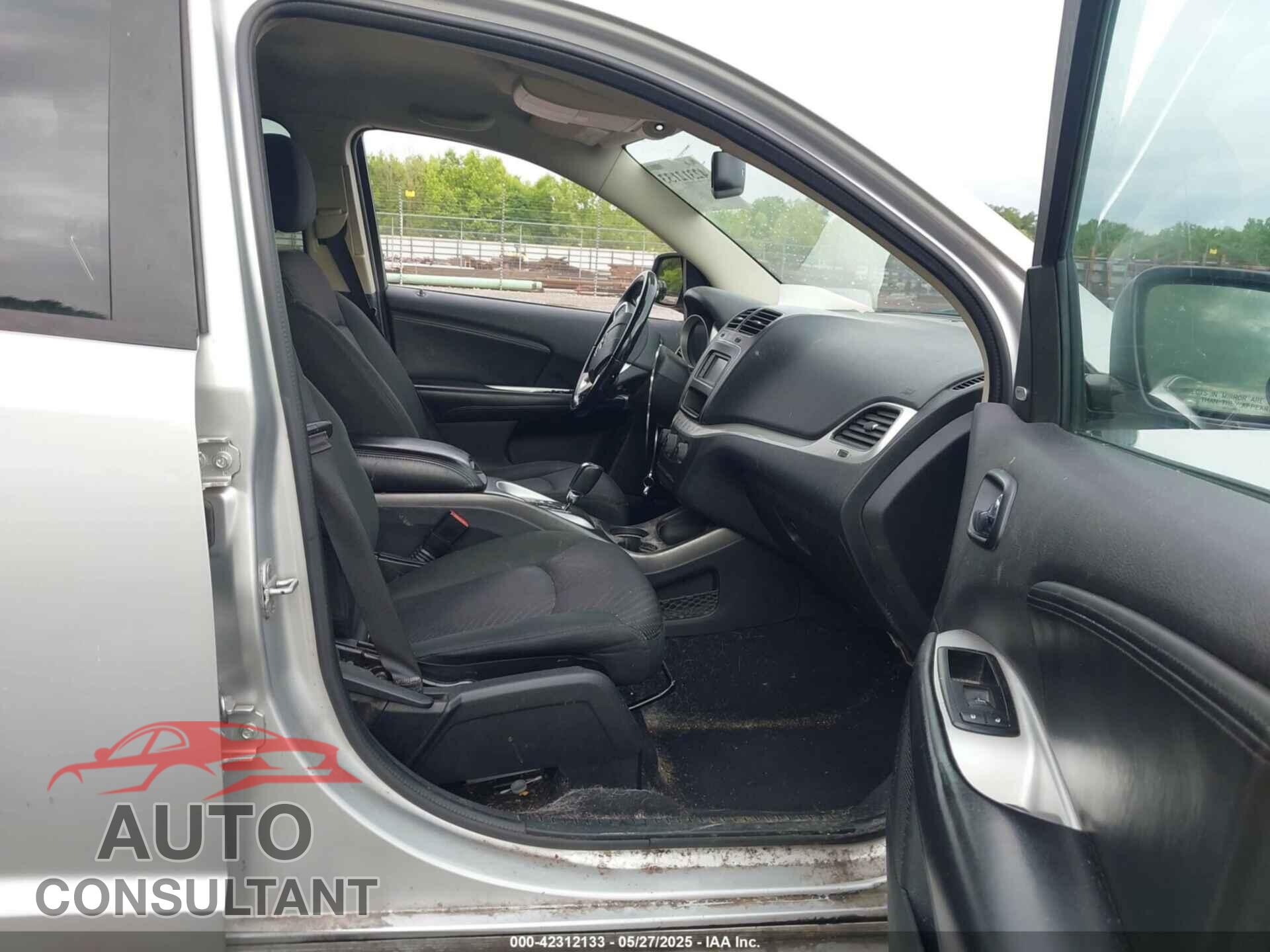 DODGE JOURNEY 2011 - 3D4PH3FG1BT570207