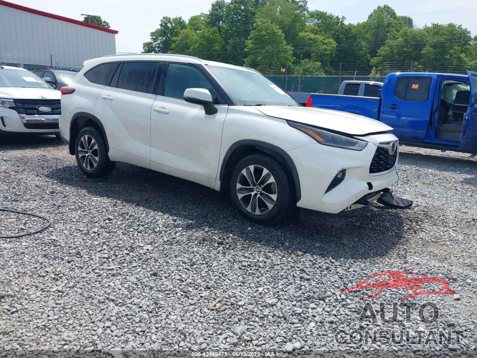 TOYOTA HIGHLANDER 2021 - 5TDHZRBH6MS523283