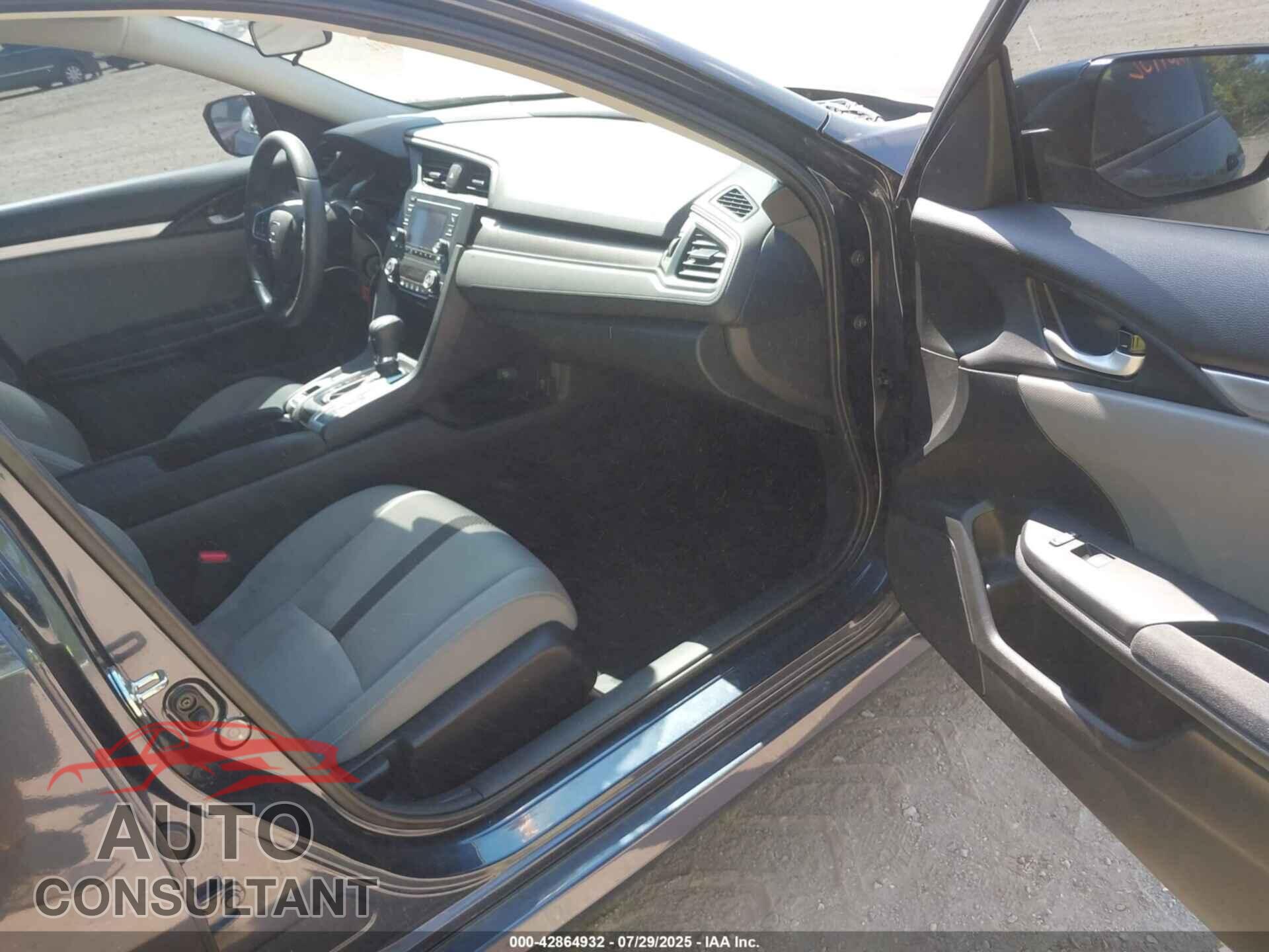 HONDA CIVIC 2019 - 2HGFC2F63KH510934