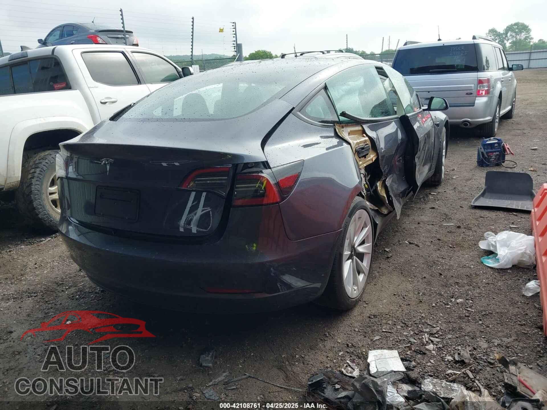 TESLA MODEL 3 2023 - 5YJ3E1EA4PF641945