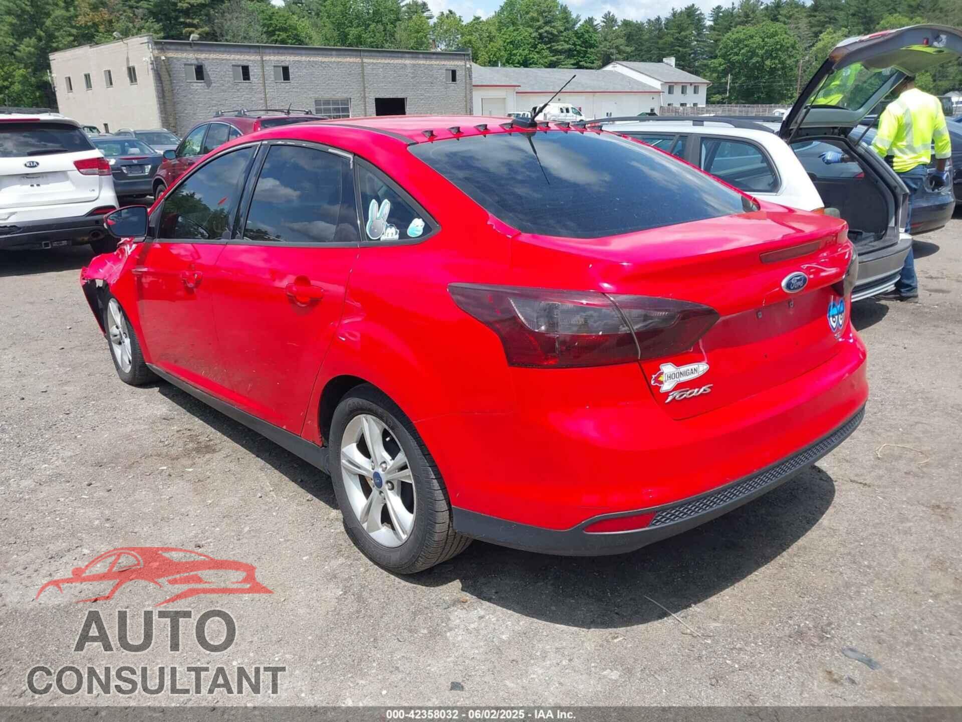 FORD FOCUS 2013 - 1FADP3F28DL293907