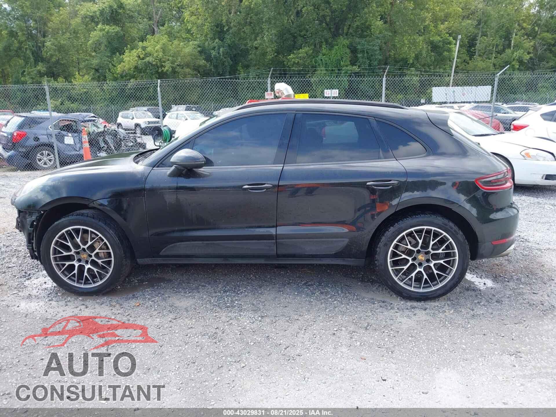 PORSCHE MACAN 2015 - WP1AB2A55FLB69781