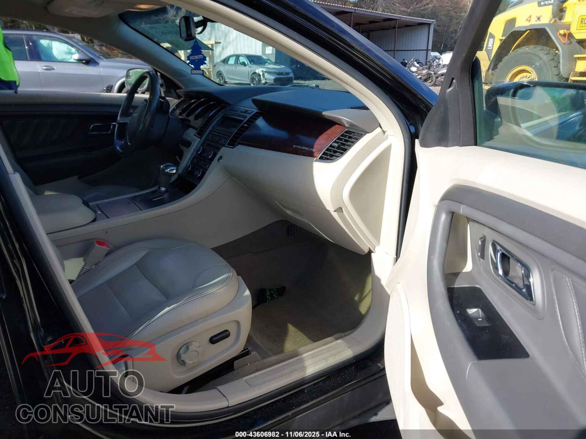 FORD TAURUS 2012 - 1FAHP2EW2CG105535