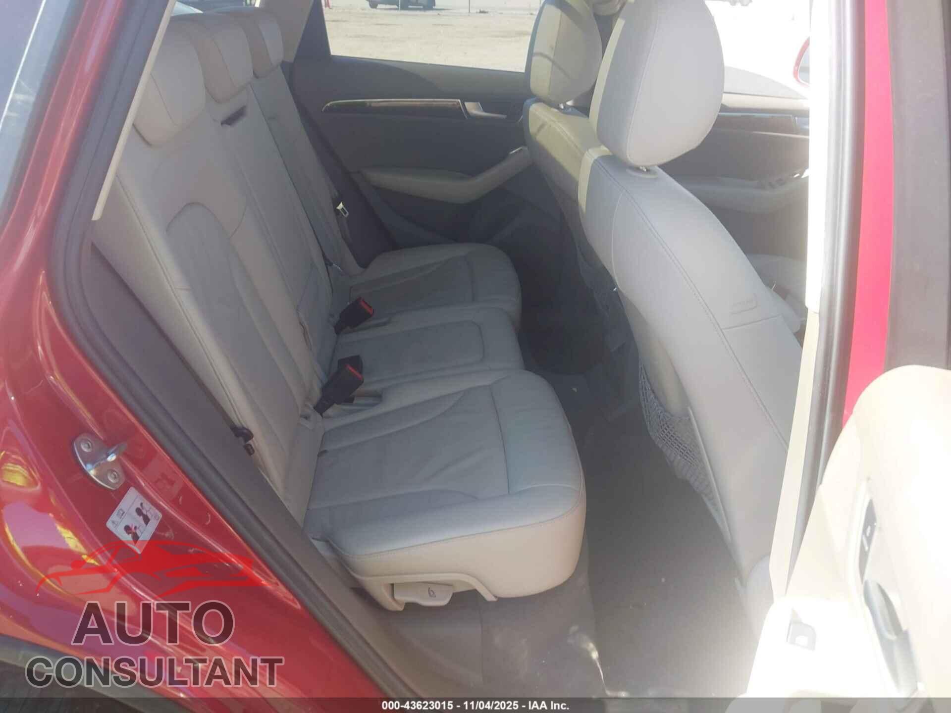 AUDI Q5 2010 - WA1LKAFP7AA098564