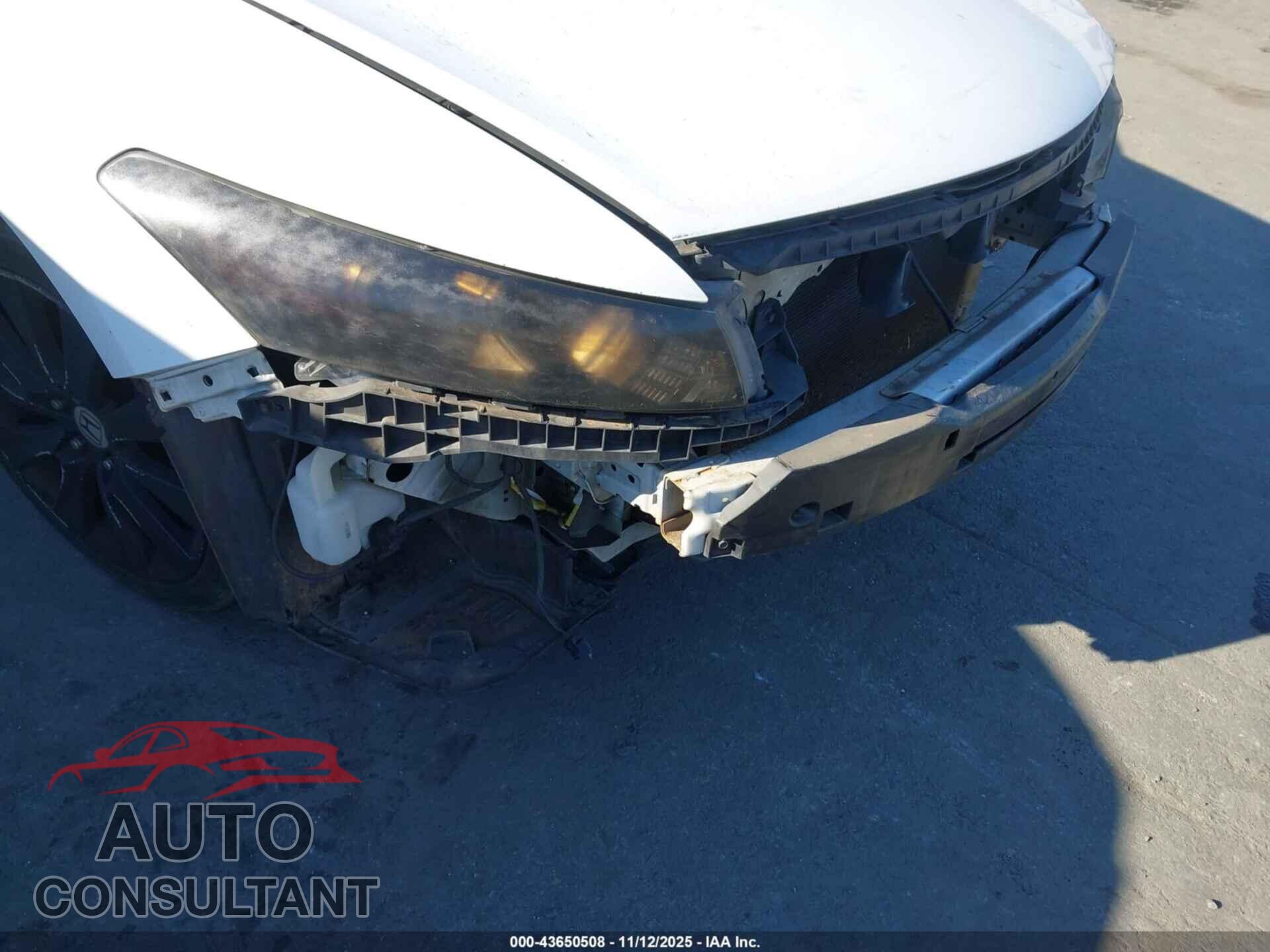 HONDA ACCORD 2010 - 1HGCS2B80AA007601